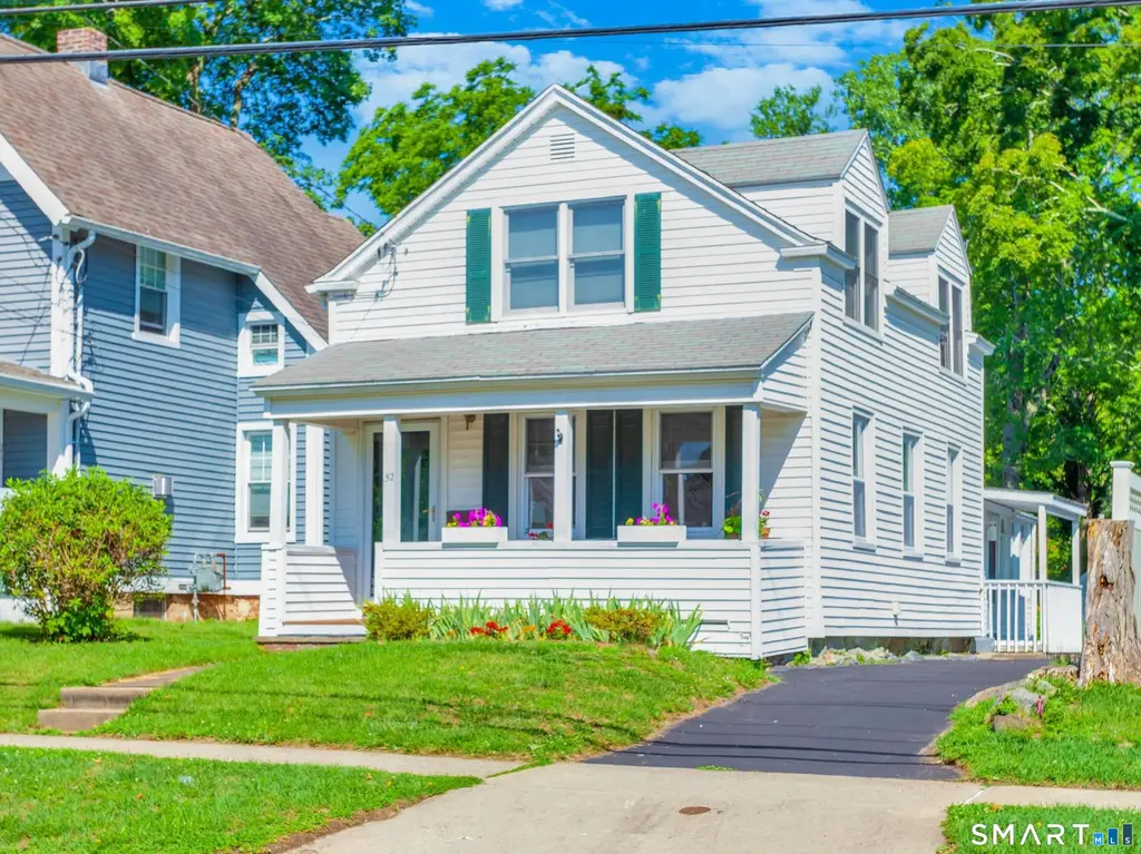 52 East Main Street, Branford