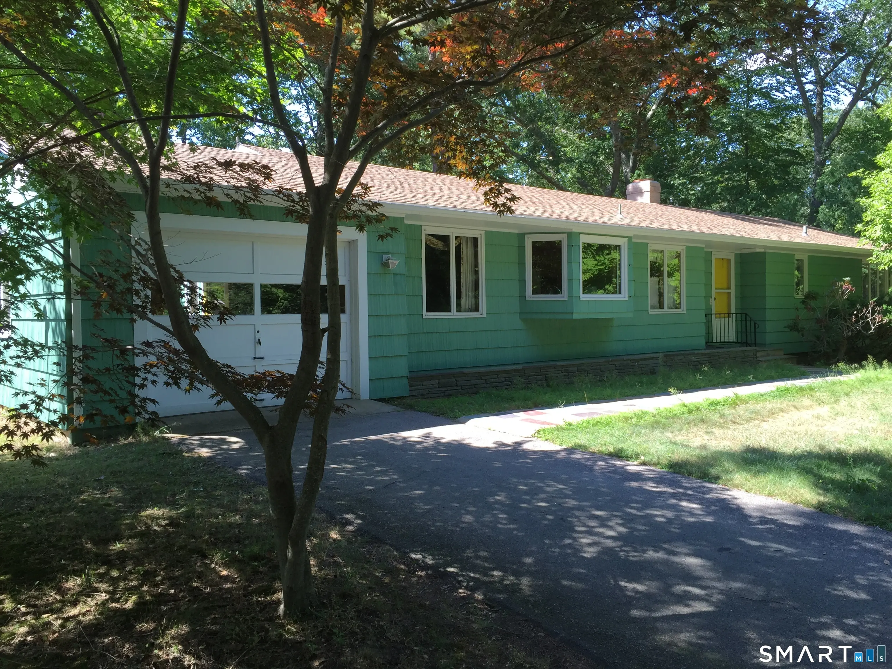 1895 Route 12 Street, Ledyard