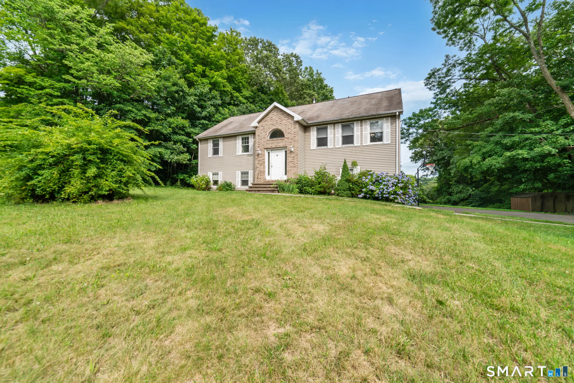 1 Lasalette Way, North Branford