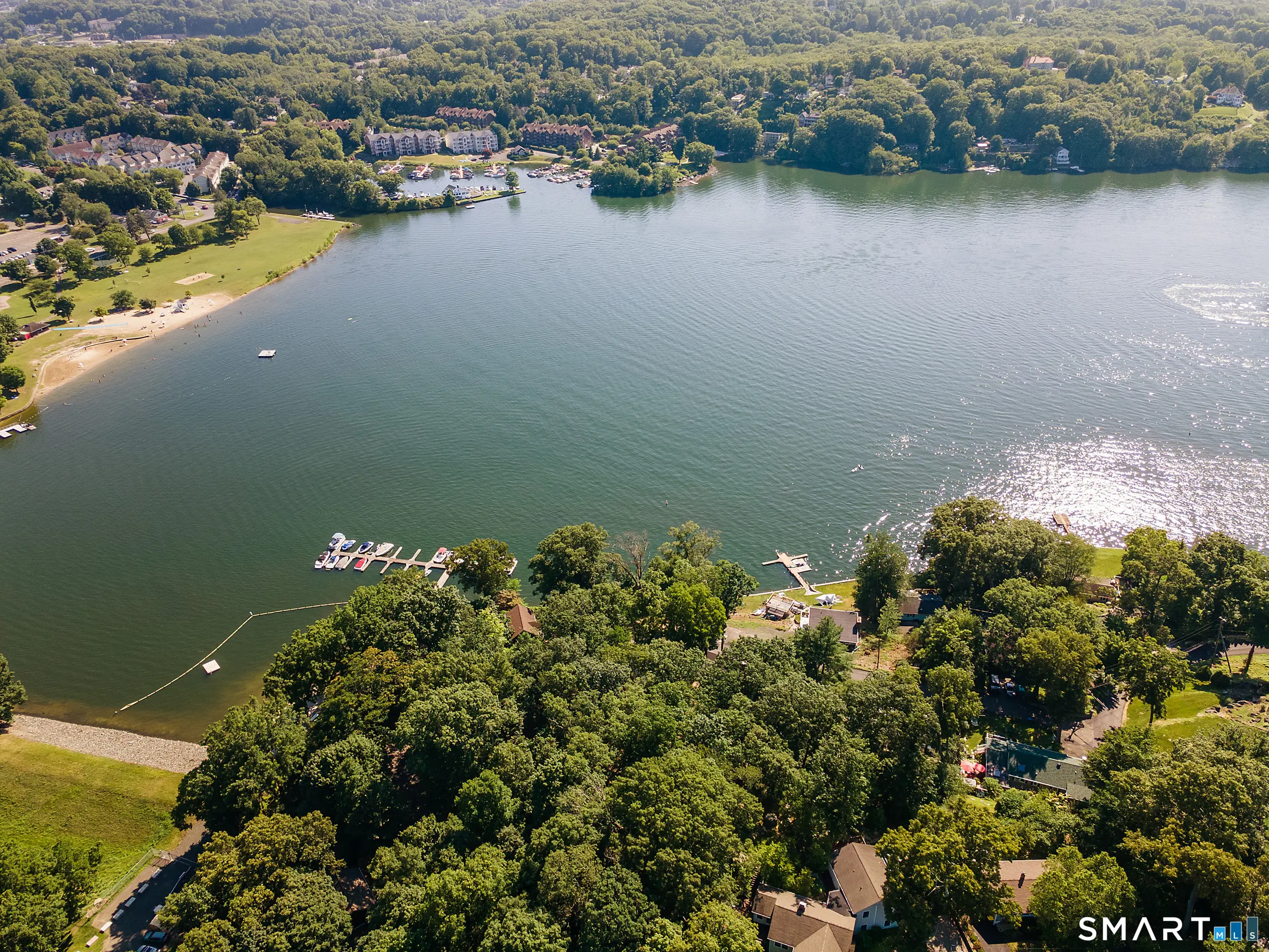 4 Beach Road, Danbury