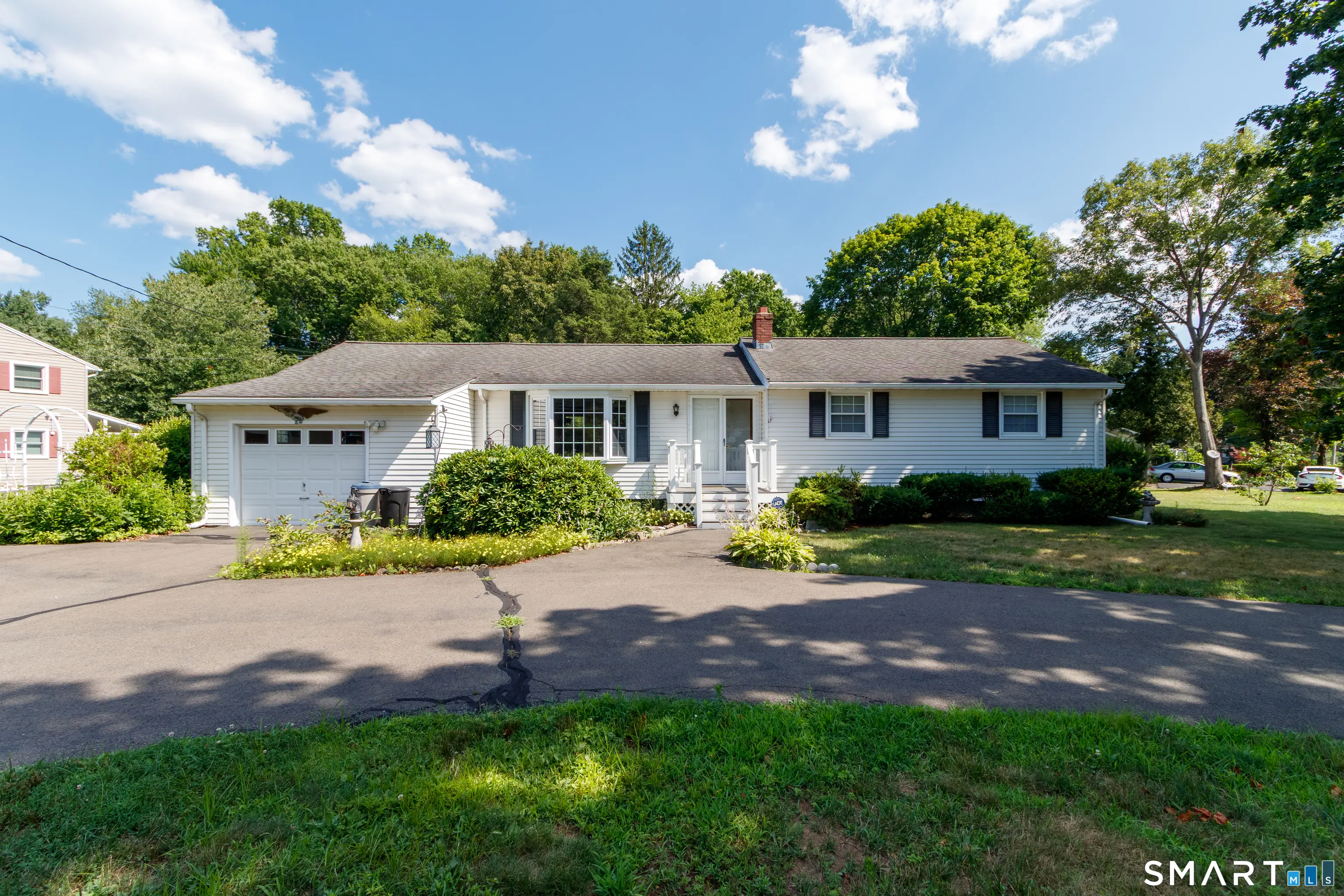 176 Clintonville Road, North Haven