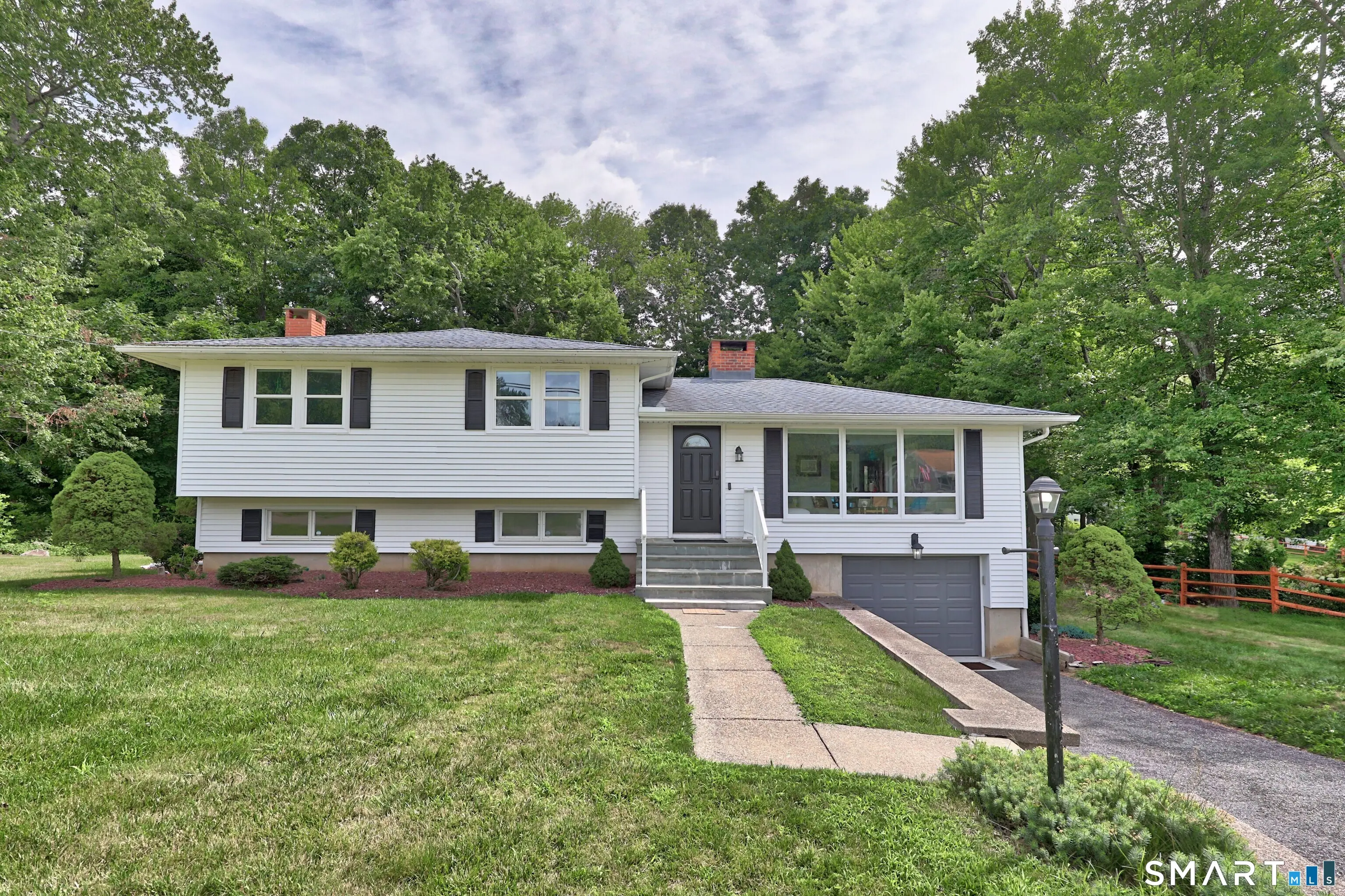 2 Northwood Drive, Middlebury