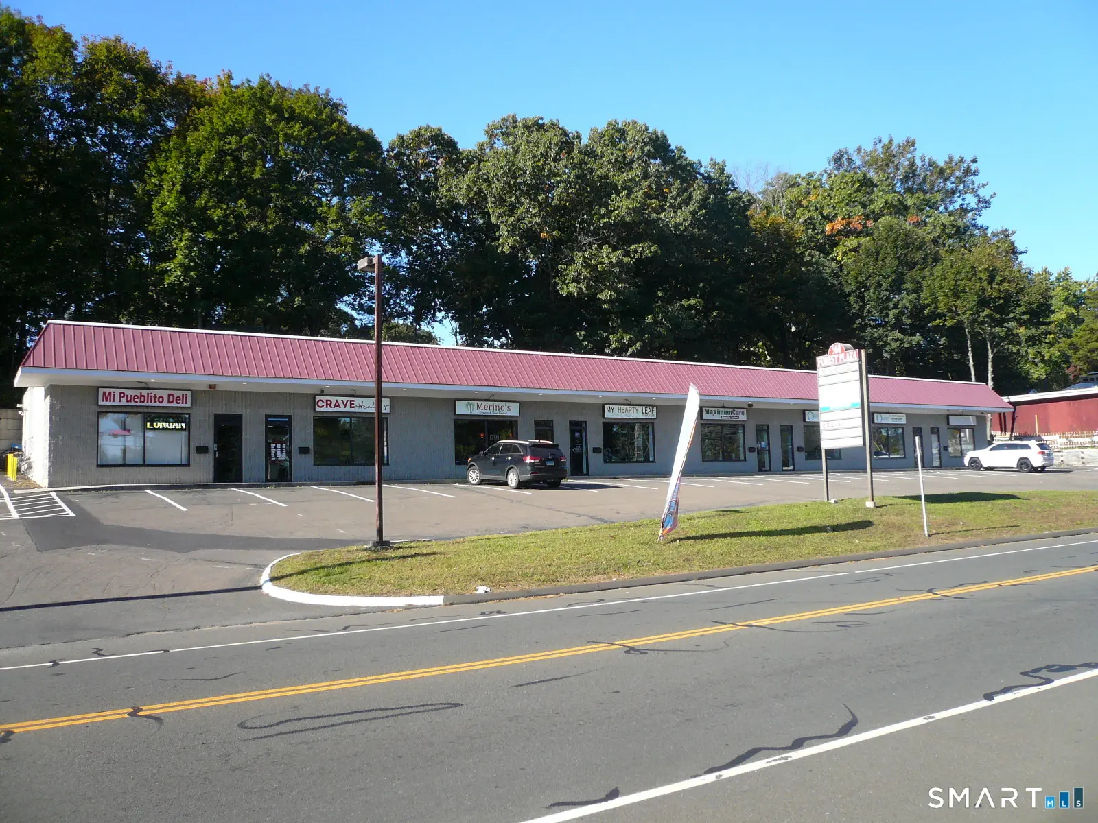 560 Forest Road, West Haven