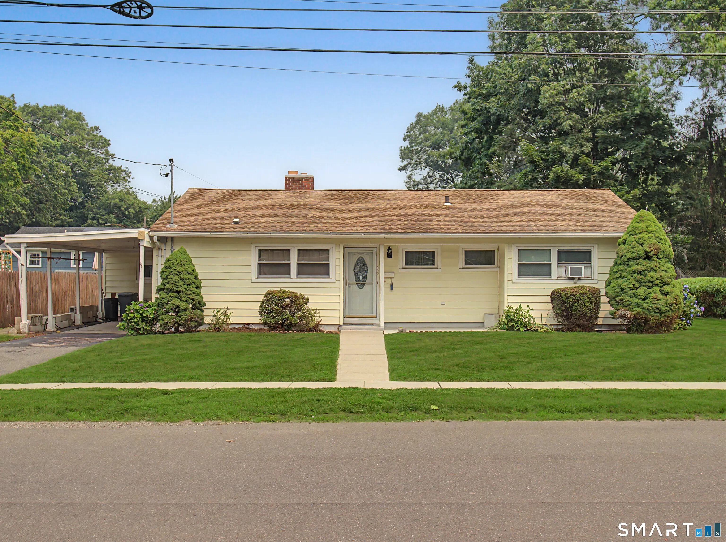 330 Hollywood Avenue, Stratford