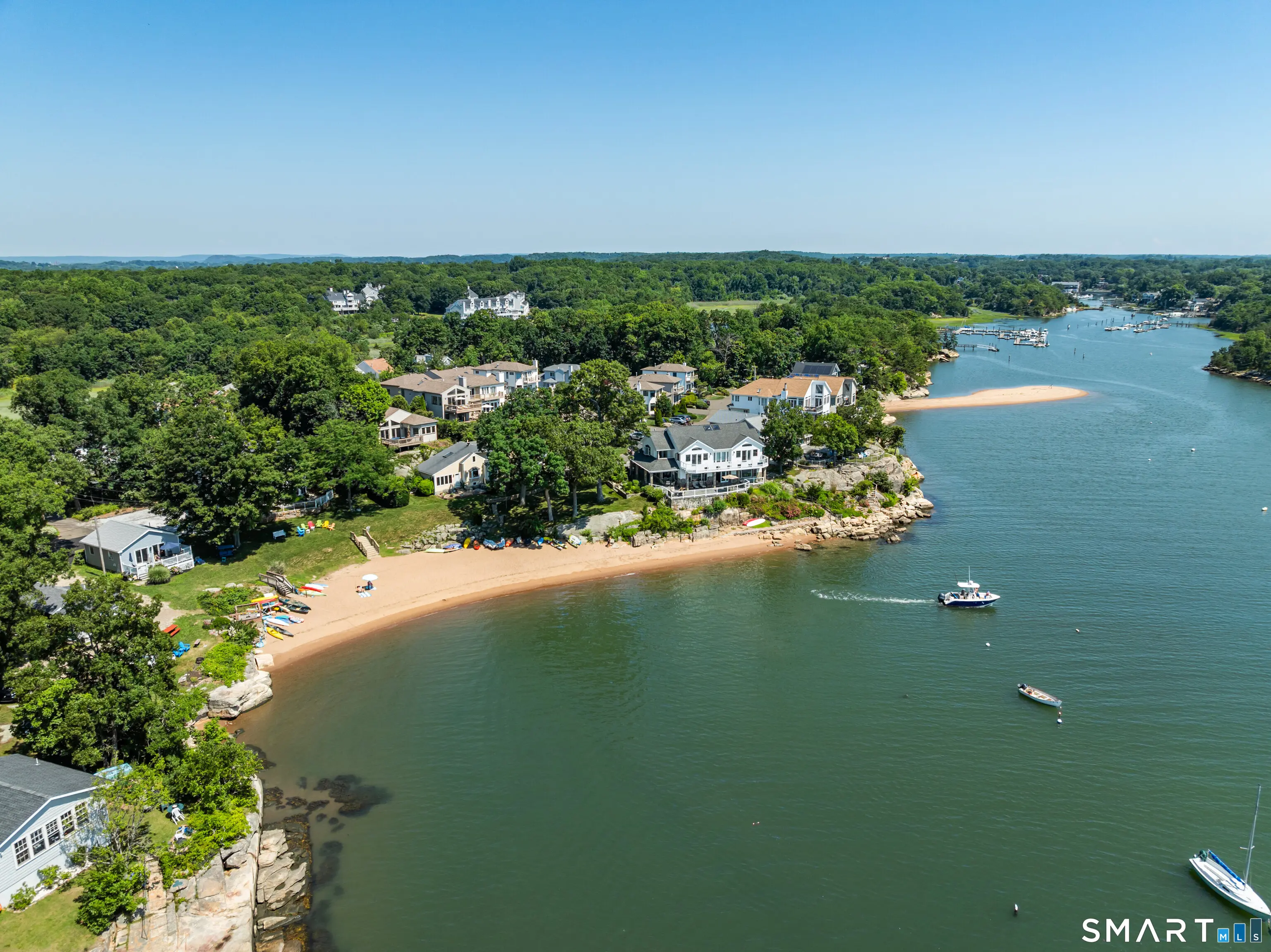 16 Whalers Point 16, East Haven