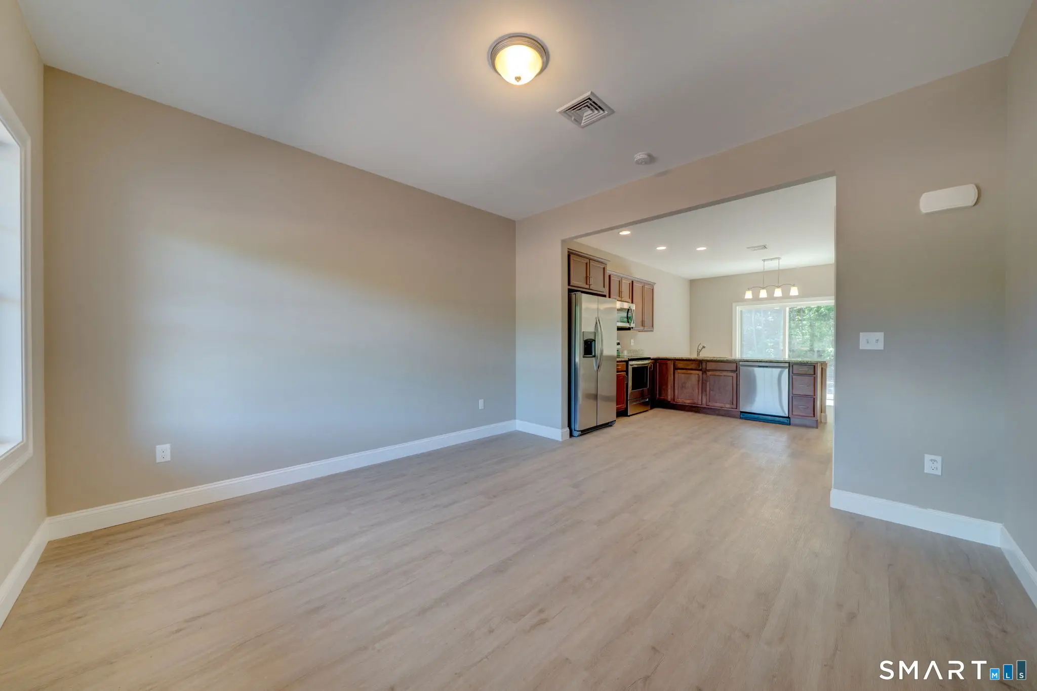 37 Hunters Lane 18, Southington