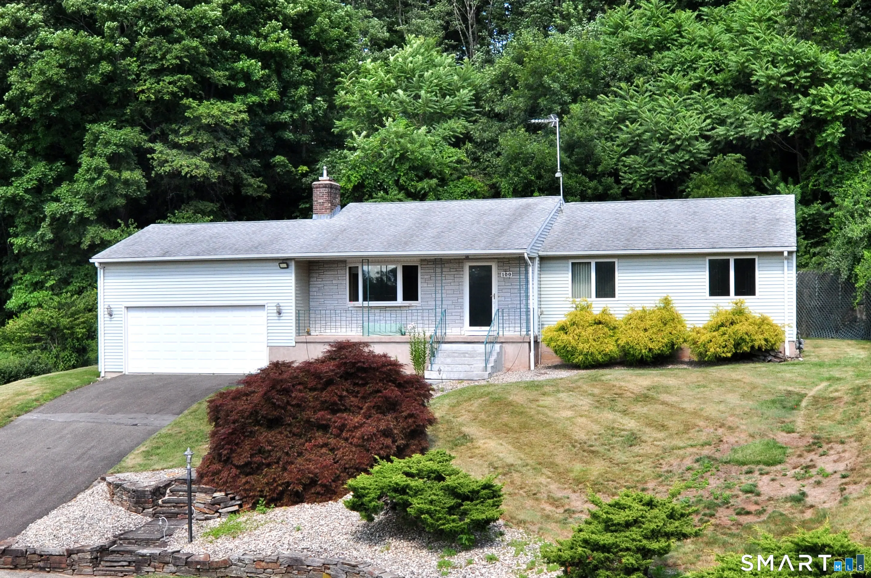 100 Wynding Brook Drive, Rocky Hill
