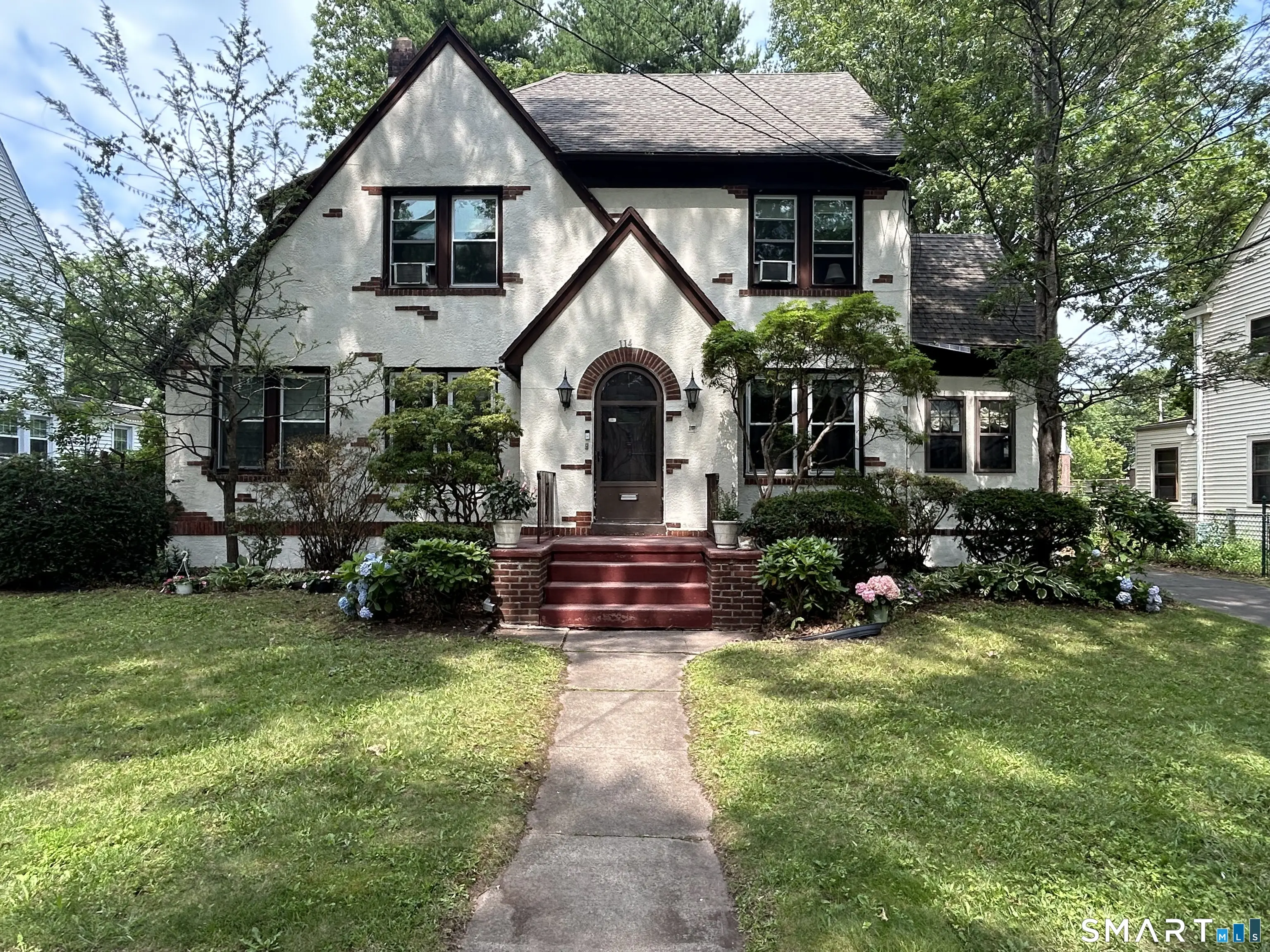 114 Colony Road, New Haven