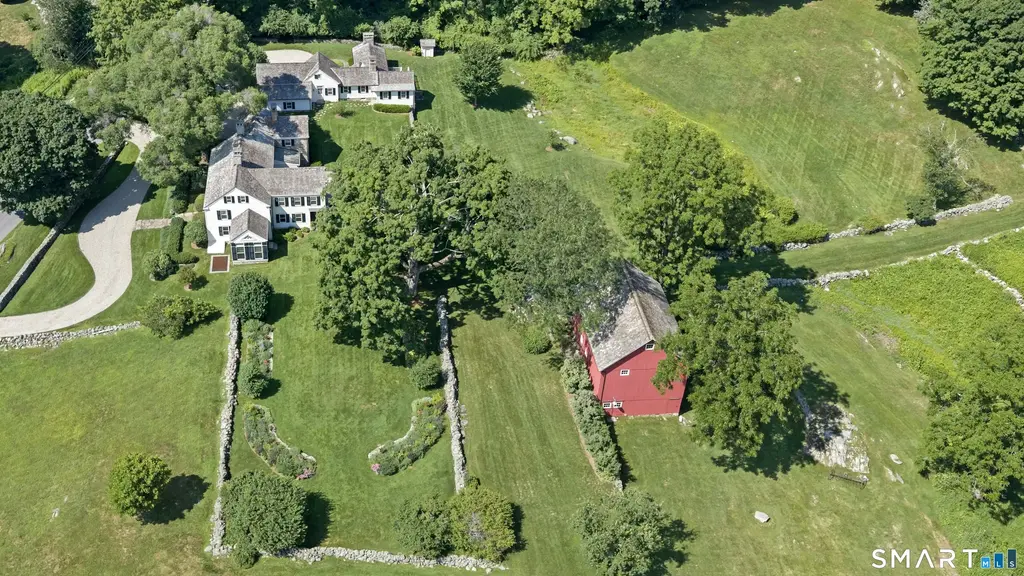 430 Nod Hill Road, Wilton