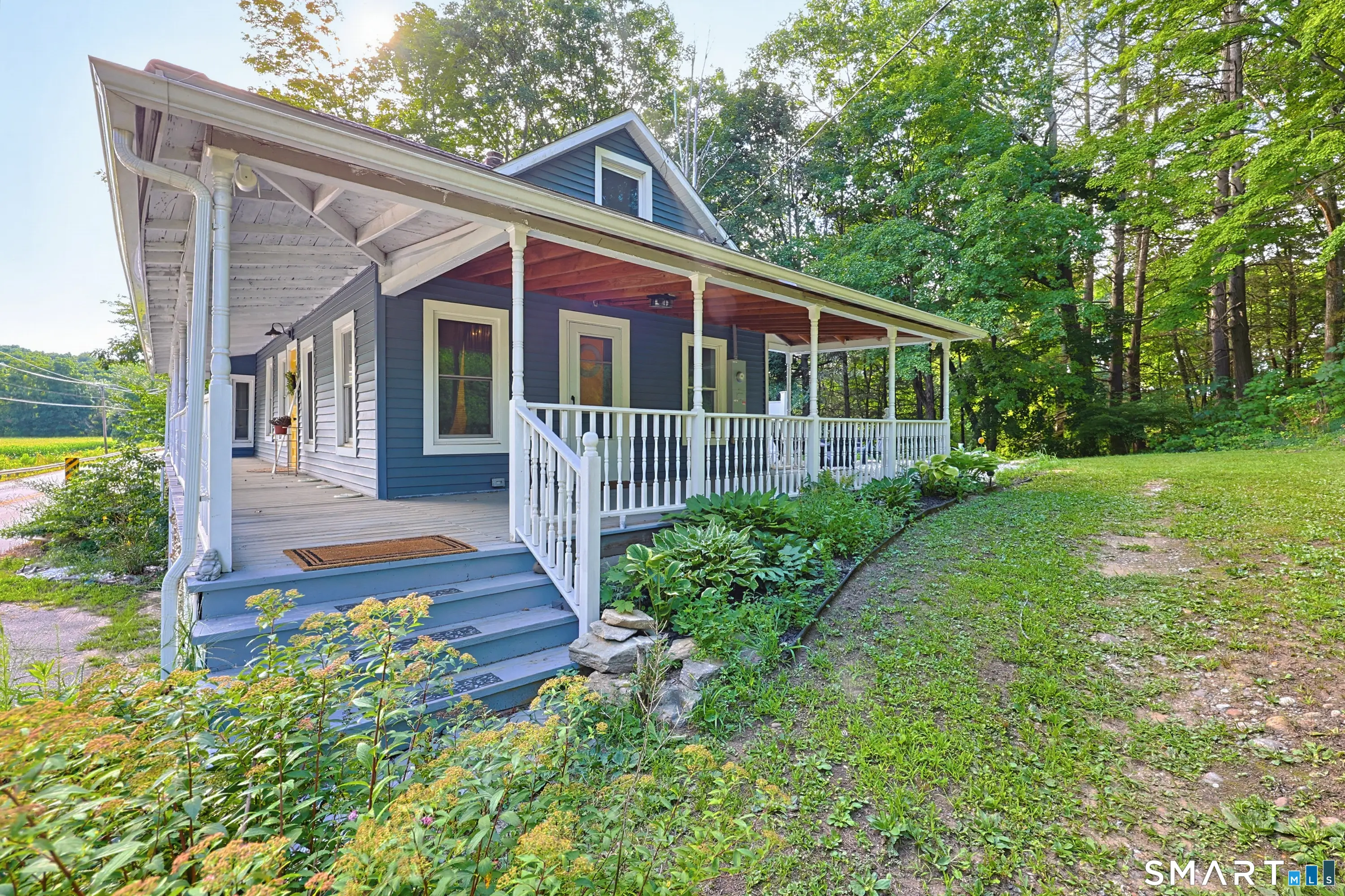 29 Middle Turnpike, Mansfield