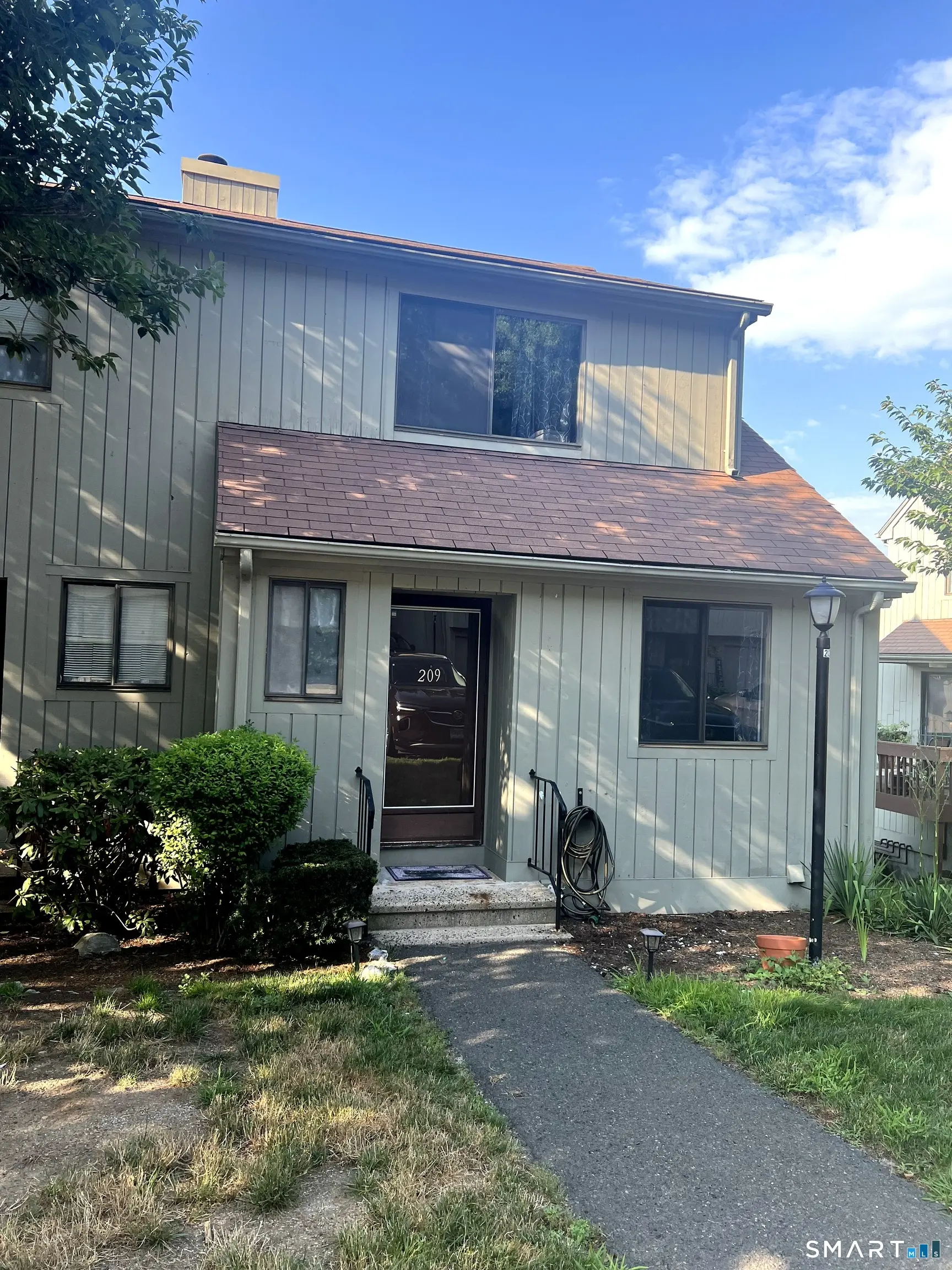 209 Concord Court 209, Beacon Falls