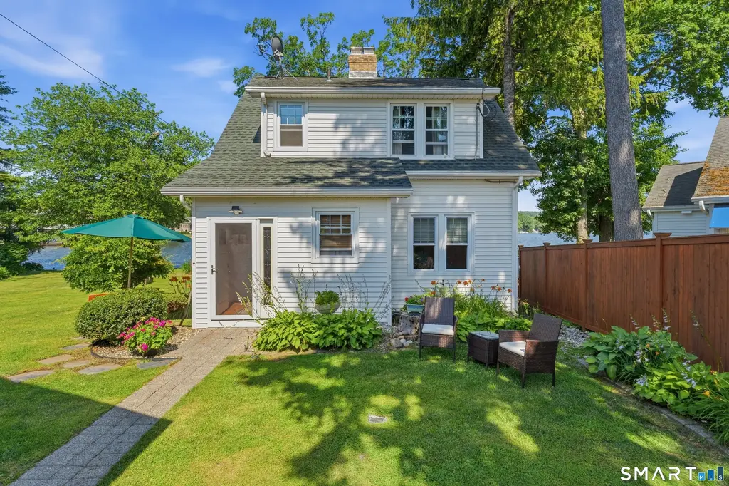 24 West Point Road, East Hampton