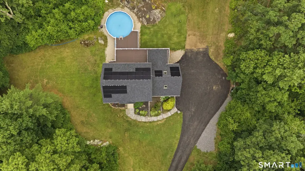 73 North Burnham Highway, Lisbon