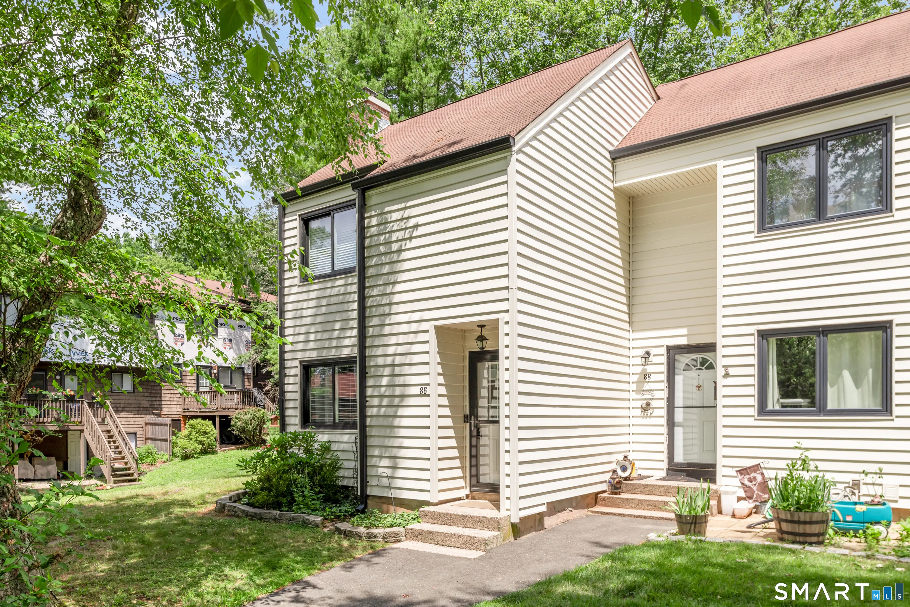 86 Hampton Park 86, Branford