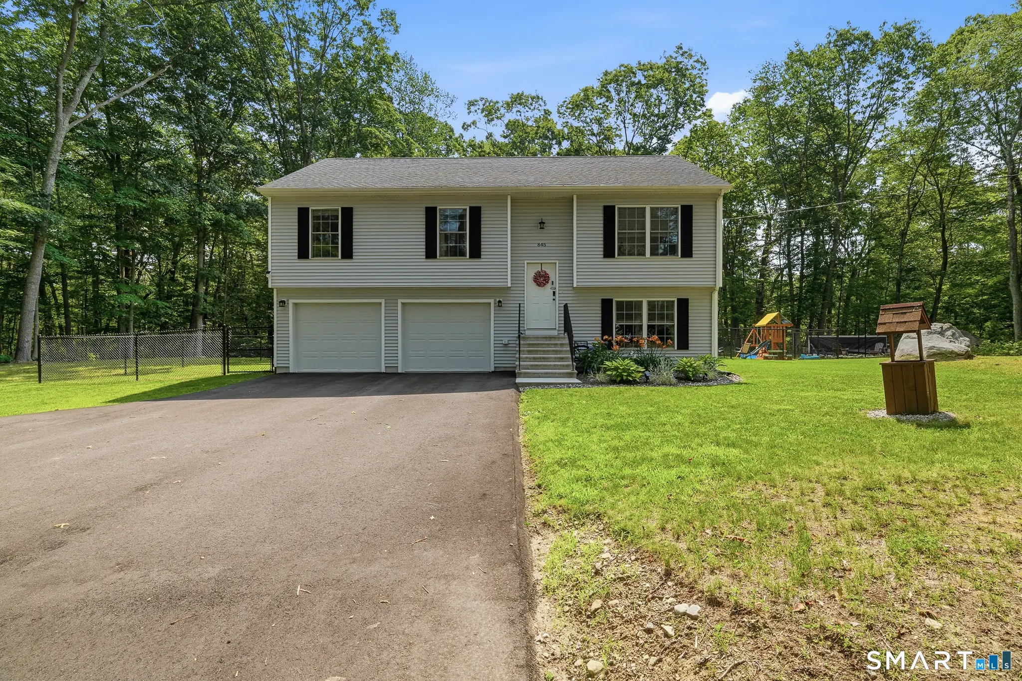 845 Old Colchester Road, Montville