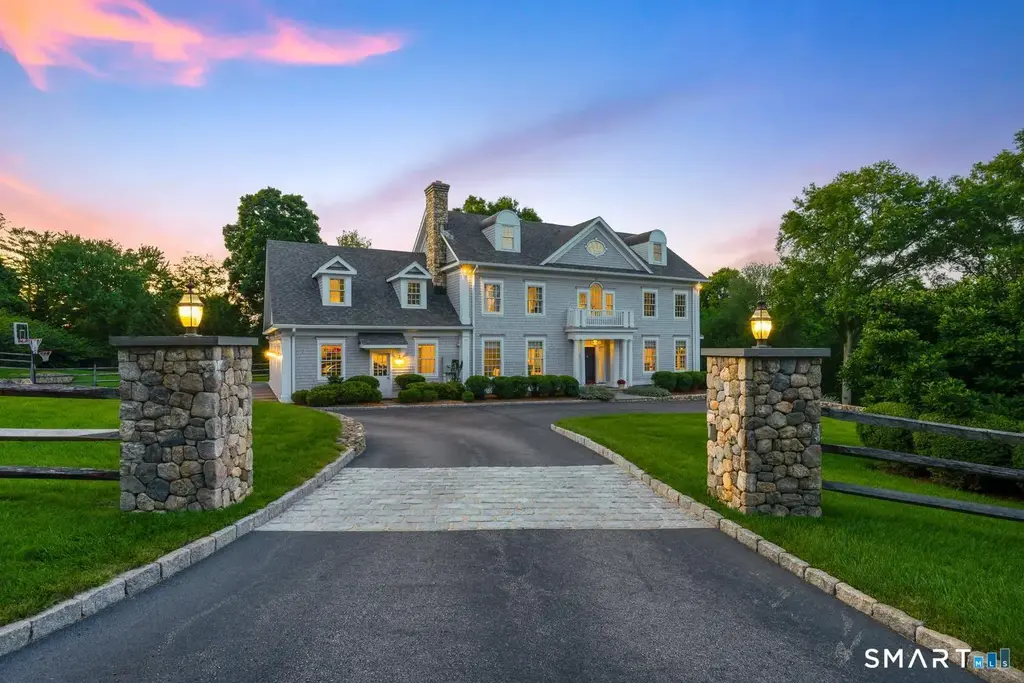 67 Peach Hill Road, Darien