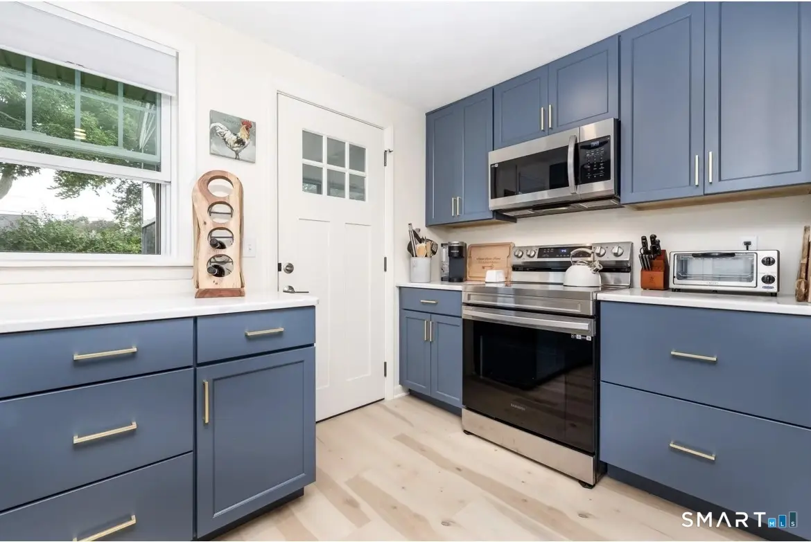 30 Mohican Road, Old Saybrook