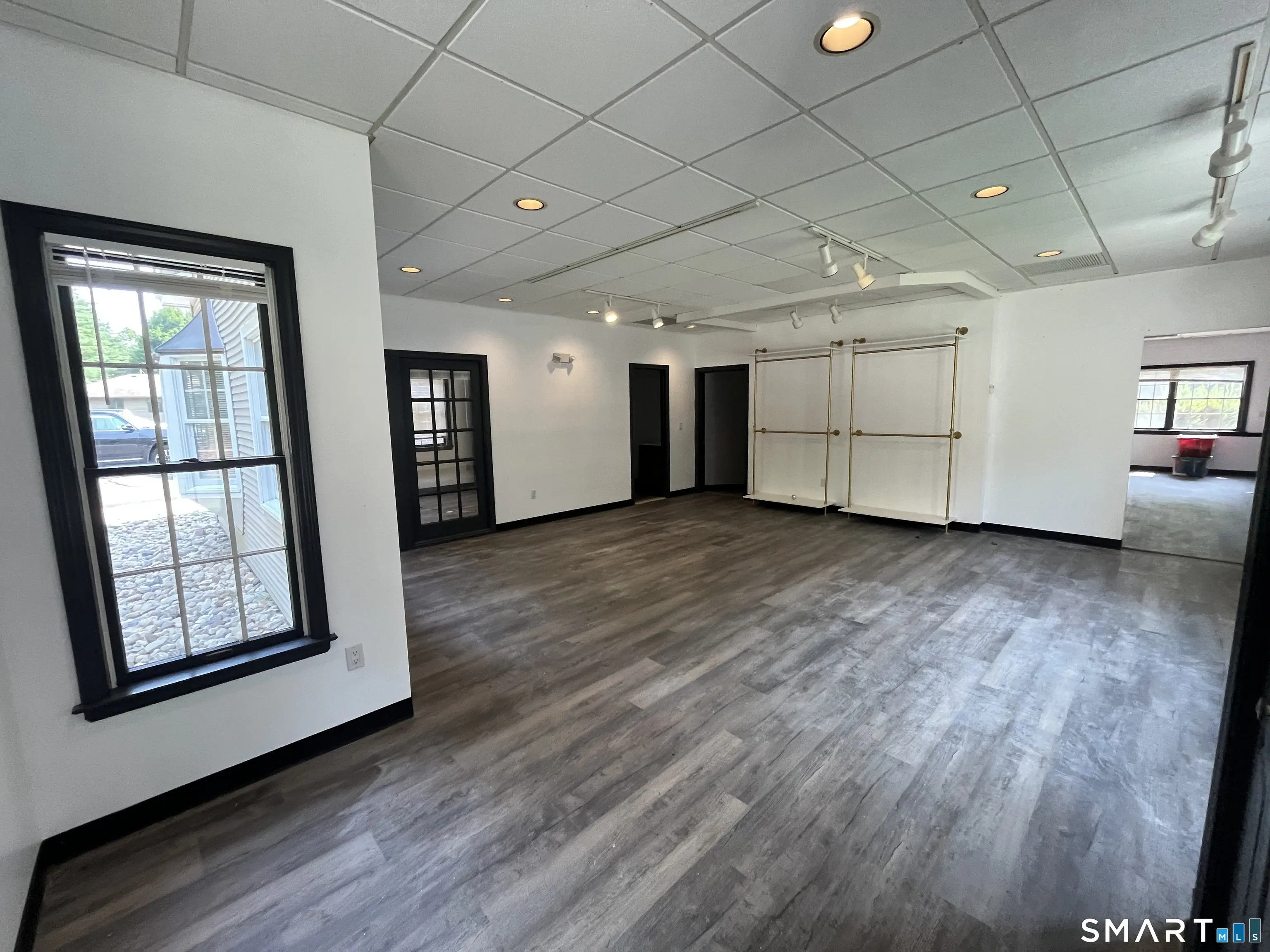 85 River Road, Canton