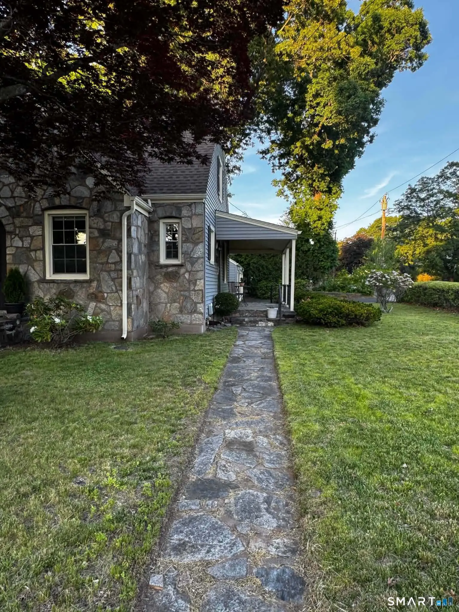 235 Summit Street, Manchester