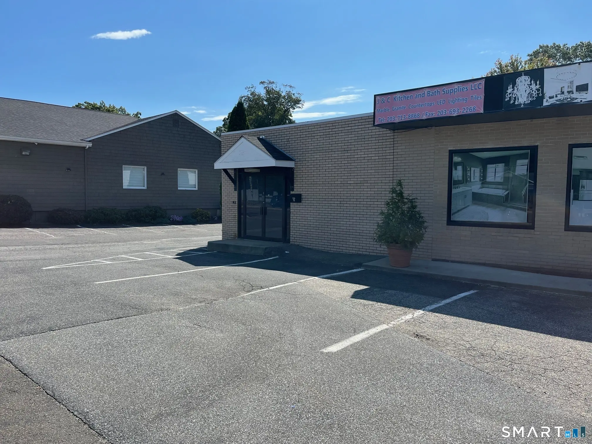 246 Naugatuck Avenue, Milford