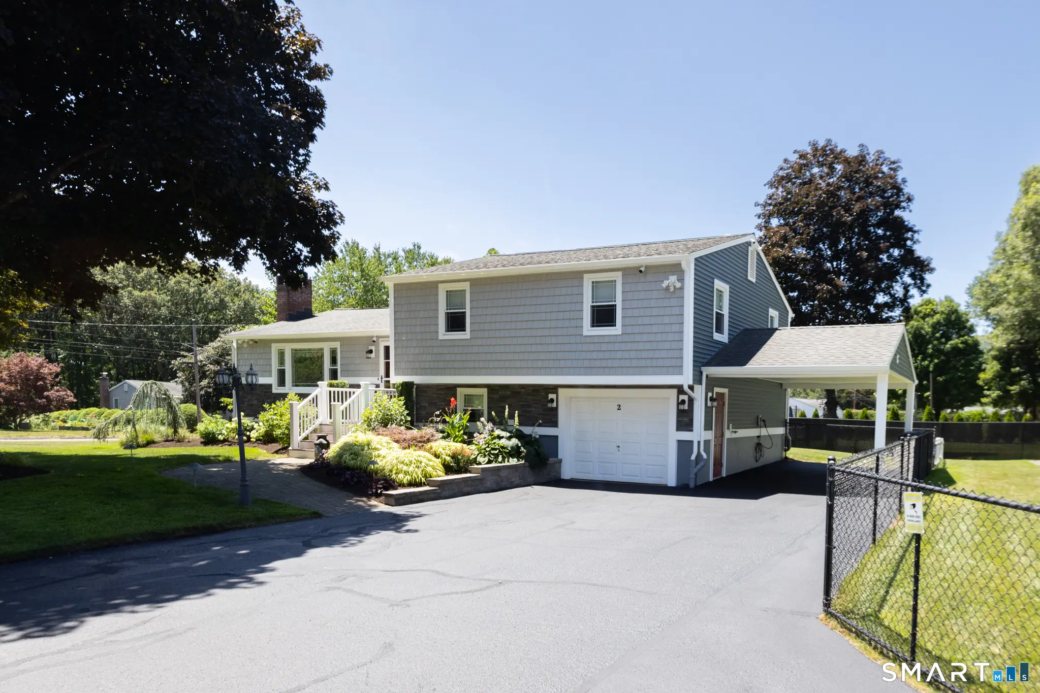 2 Woodridge Court, Southington