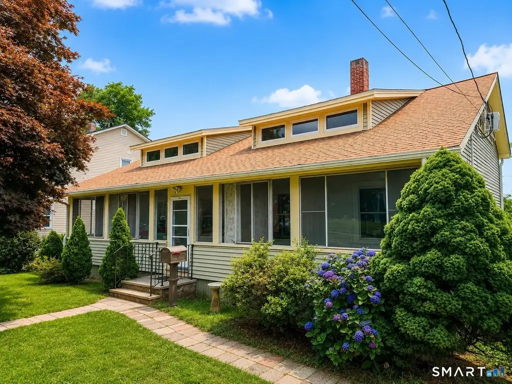 375 Rockwell Avenue, Stratford