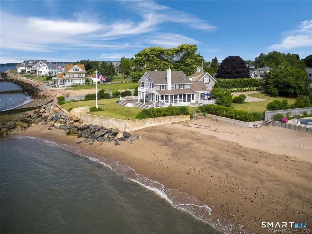 43 Soundview Avenue, Madison