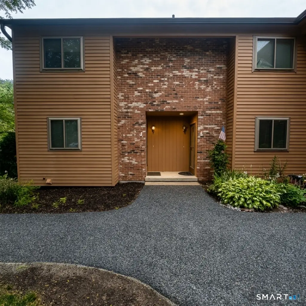 150 Burritt Street 6j, Southington