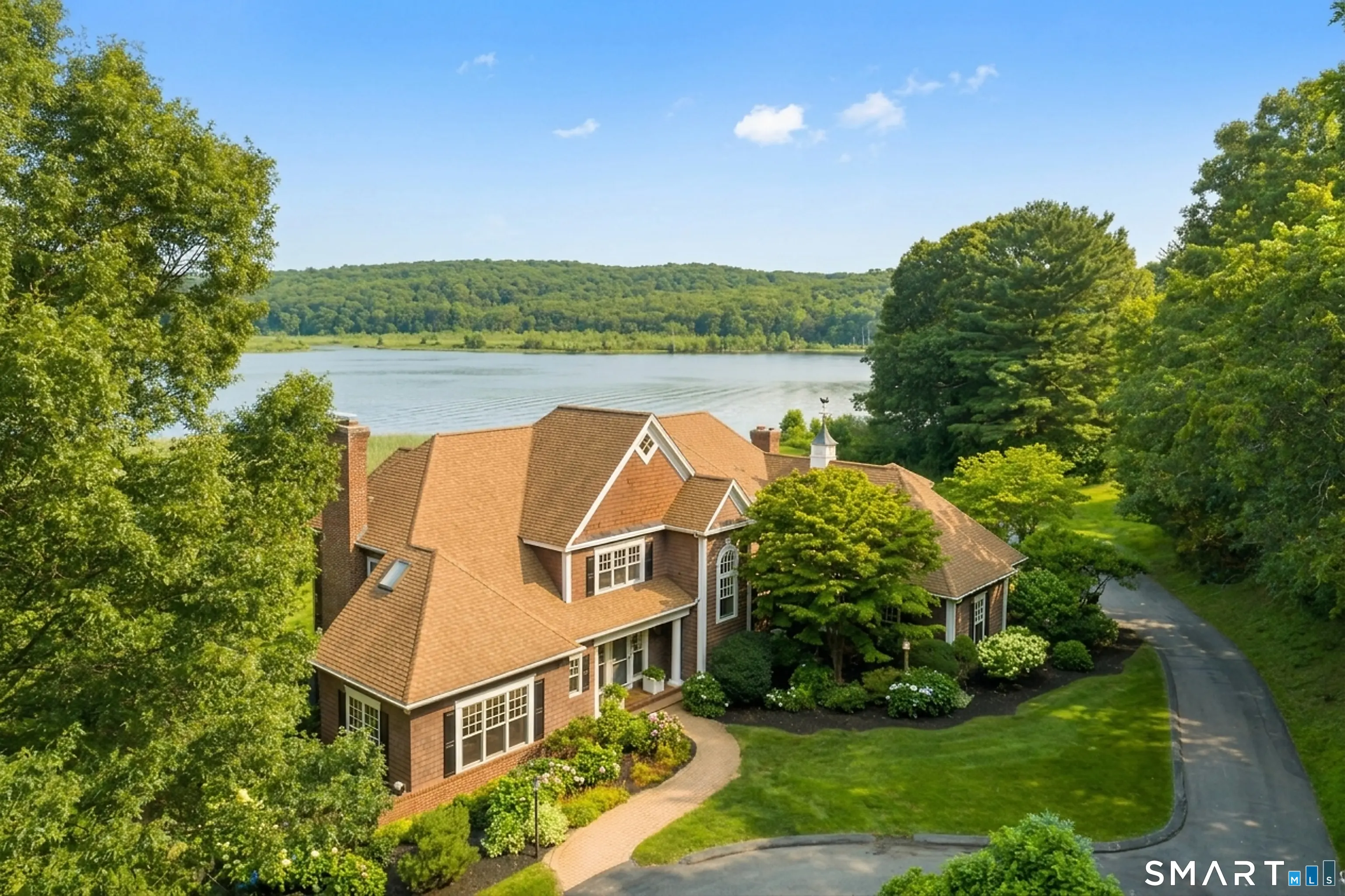 323 River Road, Deep River