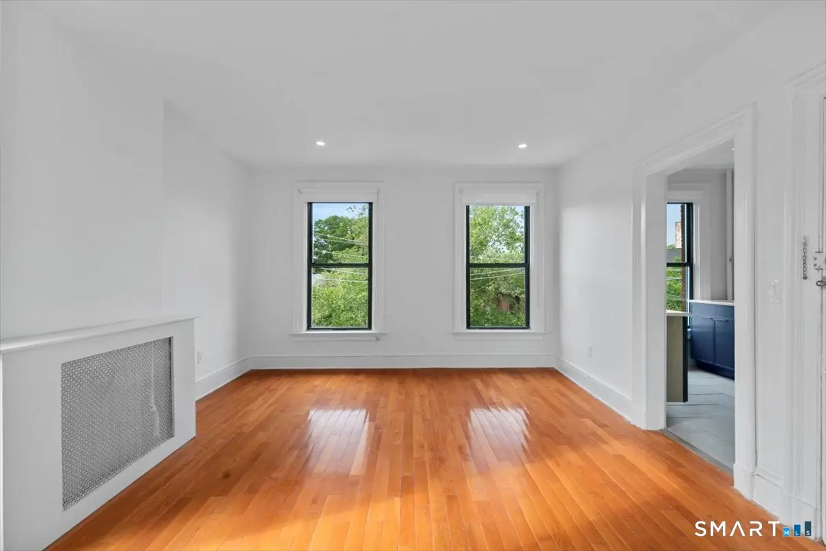 48 Trumbull Street 3, New Haven
