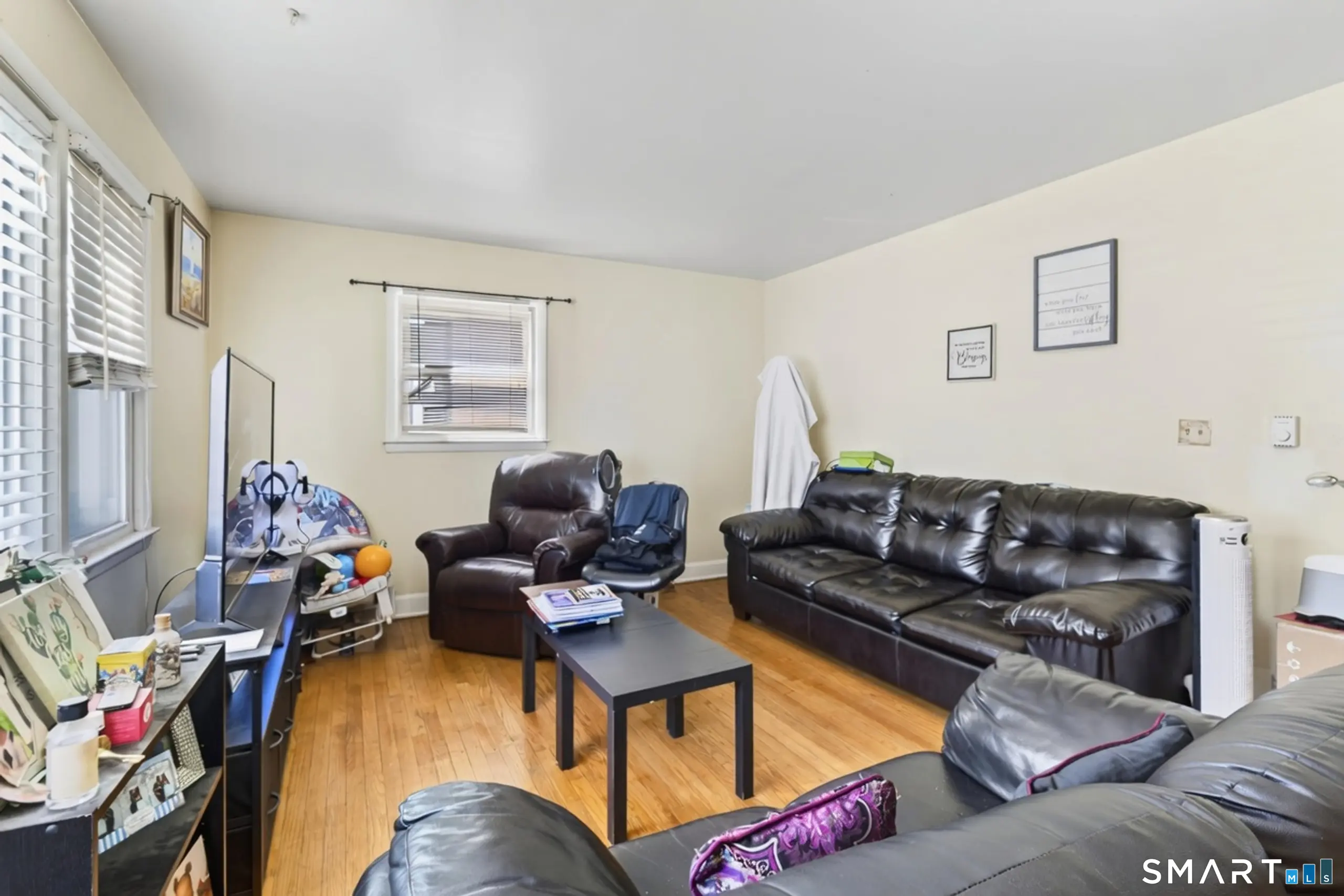 403-405 Indian Avenue, Bridgeport