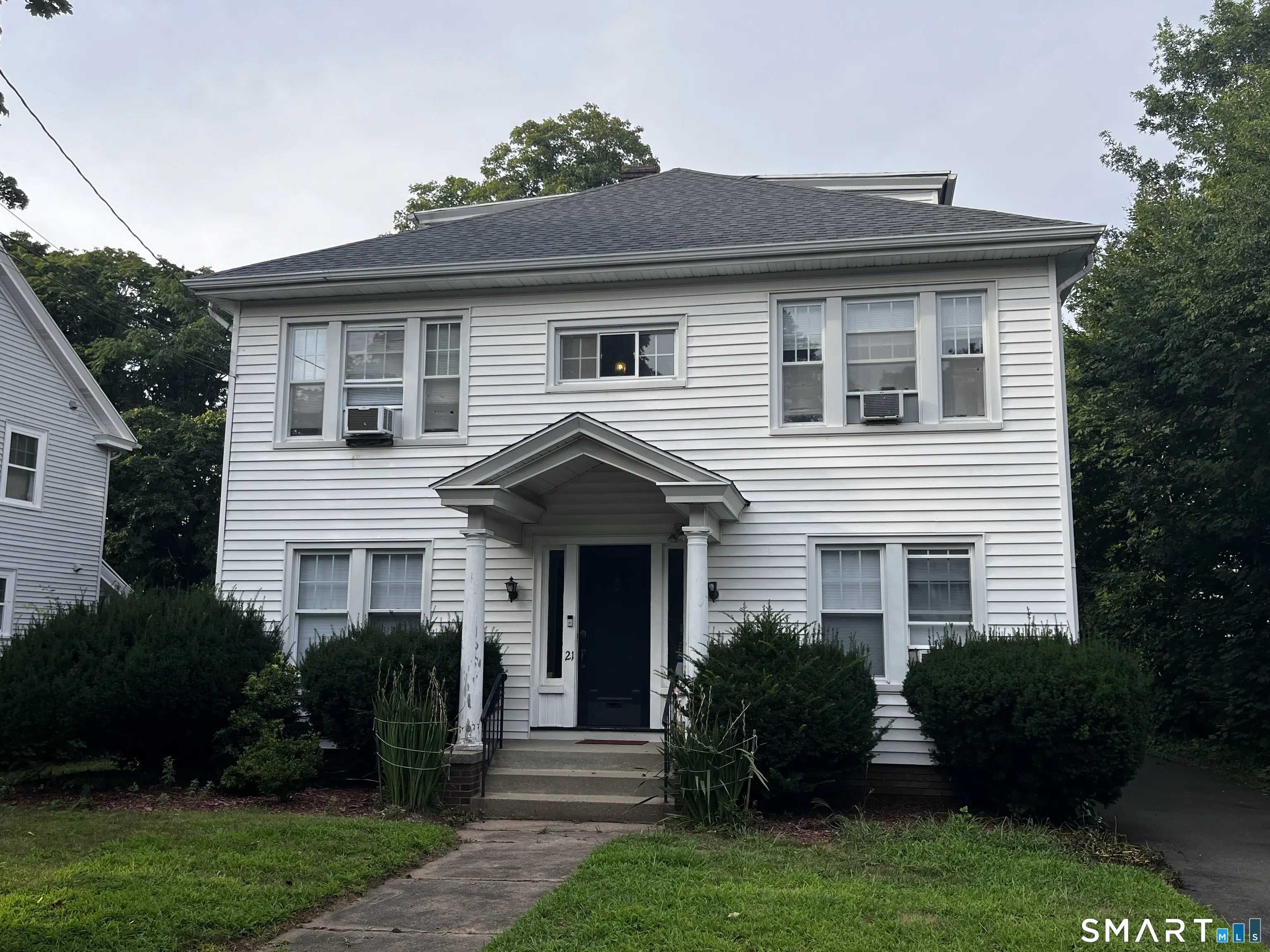 21 Elmwood Road, New Haven