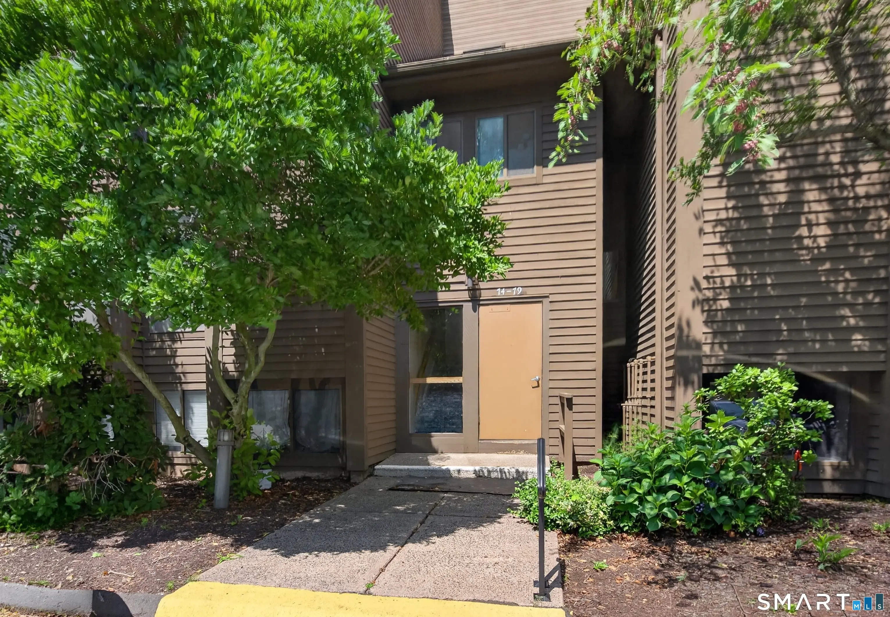 900 Mix Avenue 76, Hamden