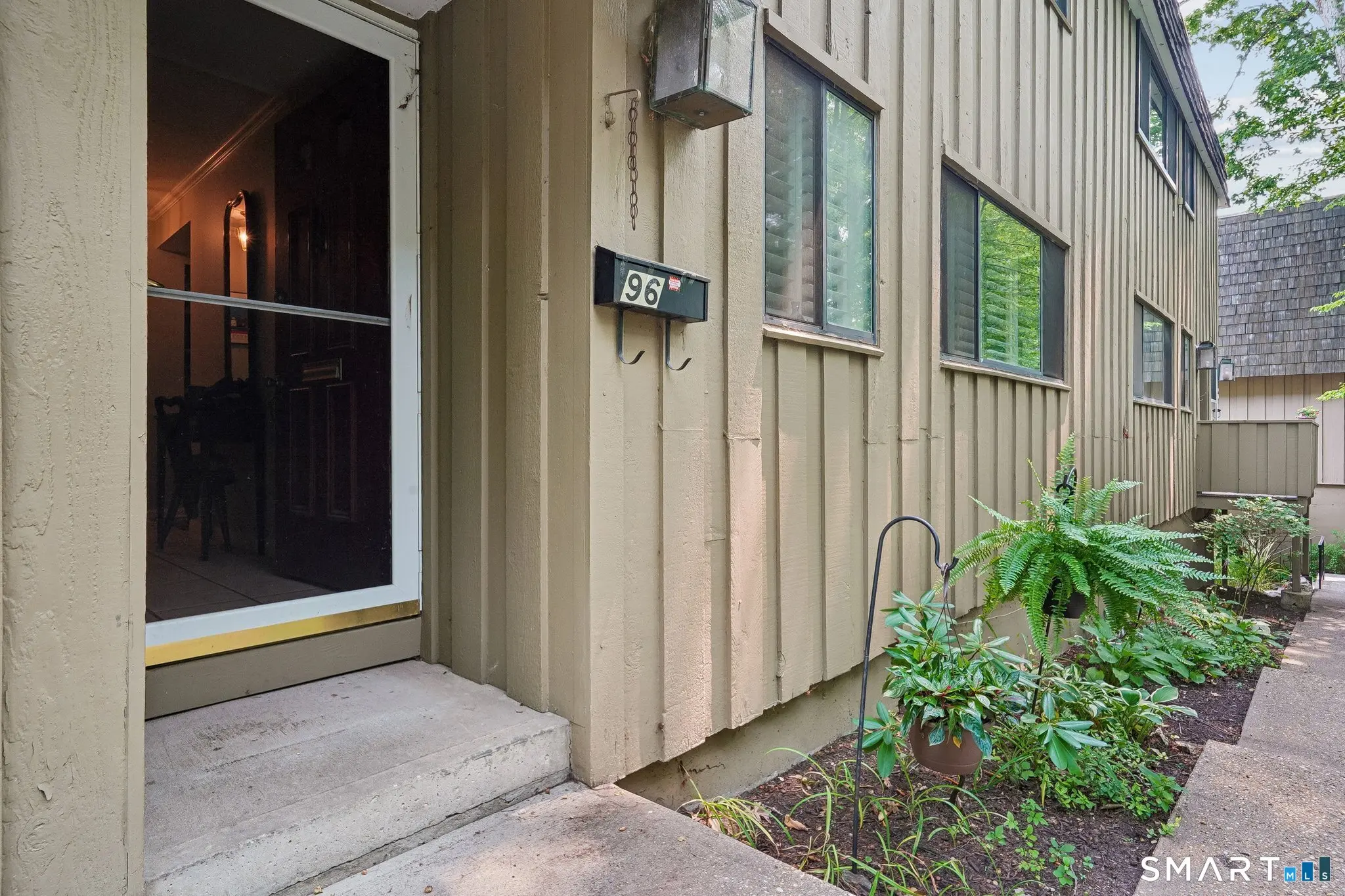 96 Ledgebrook Drive 96, Norwalk