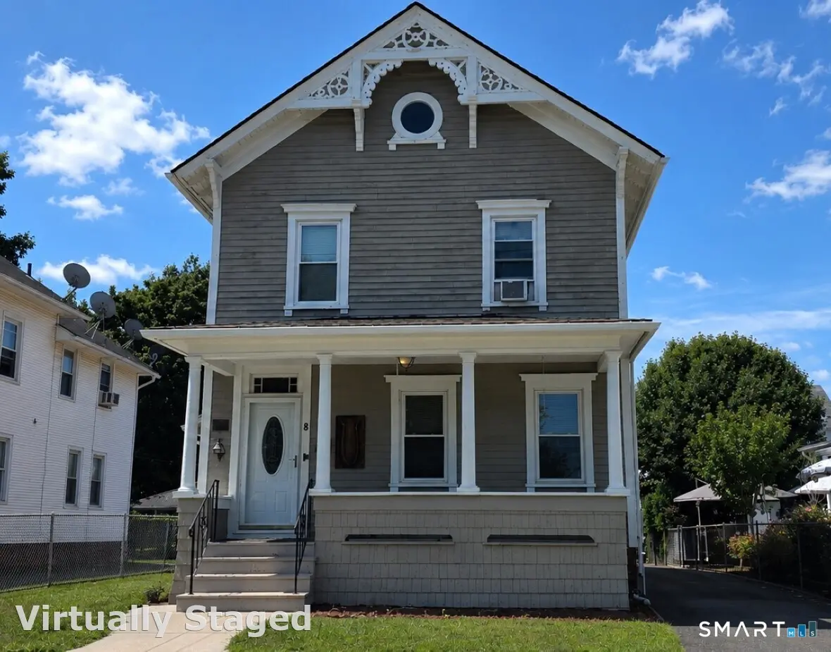 8 Chestnut Street, Windsor Locks