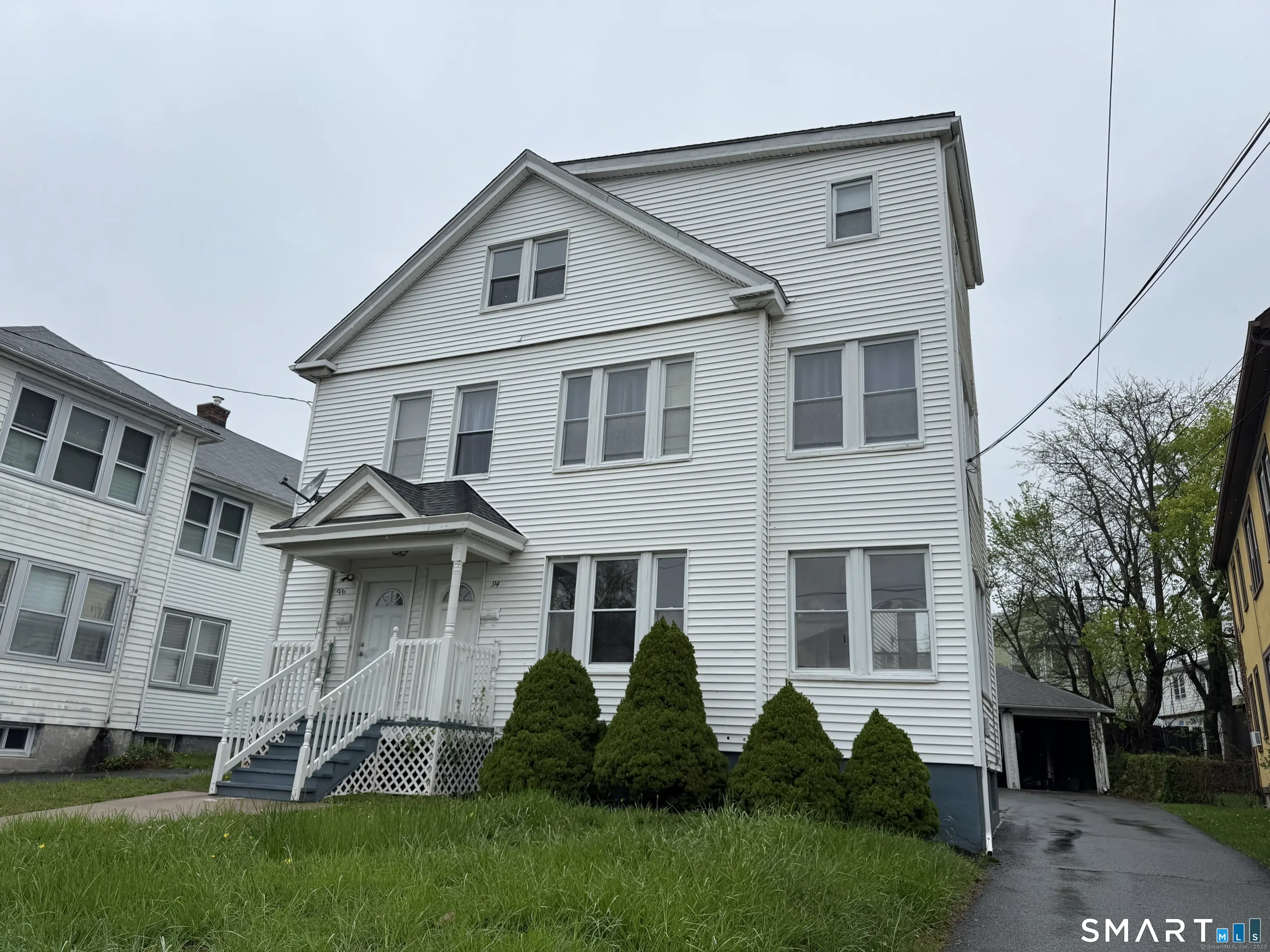 94-96 Thomaston Street, Hartford