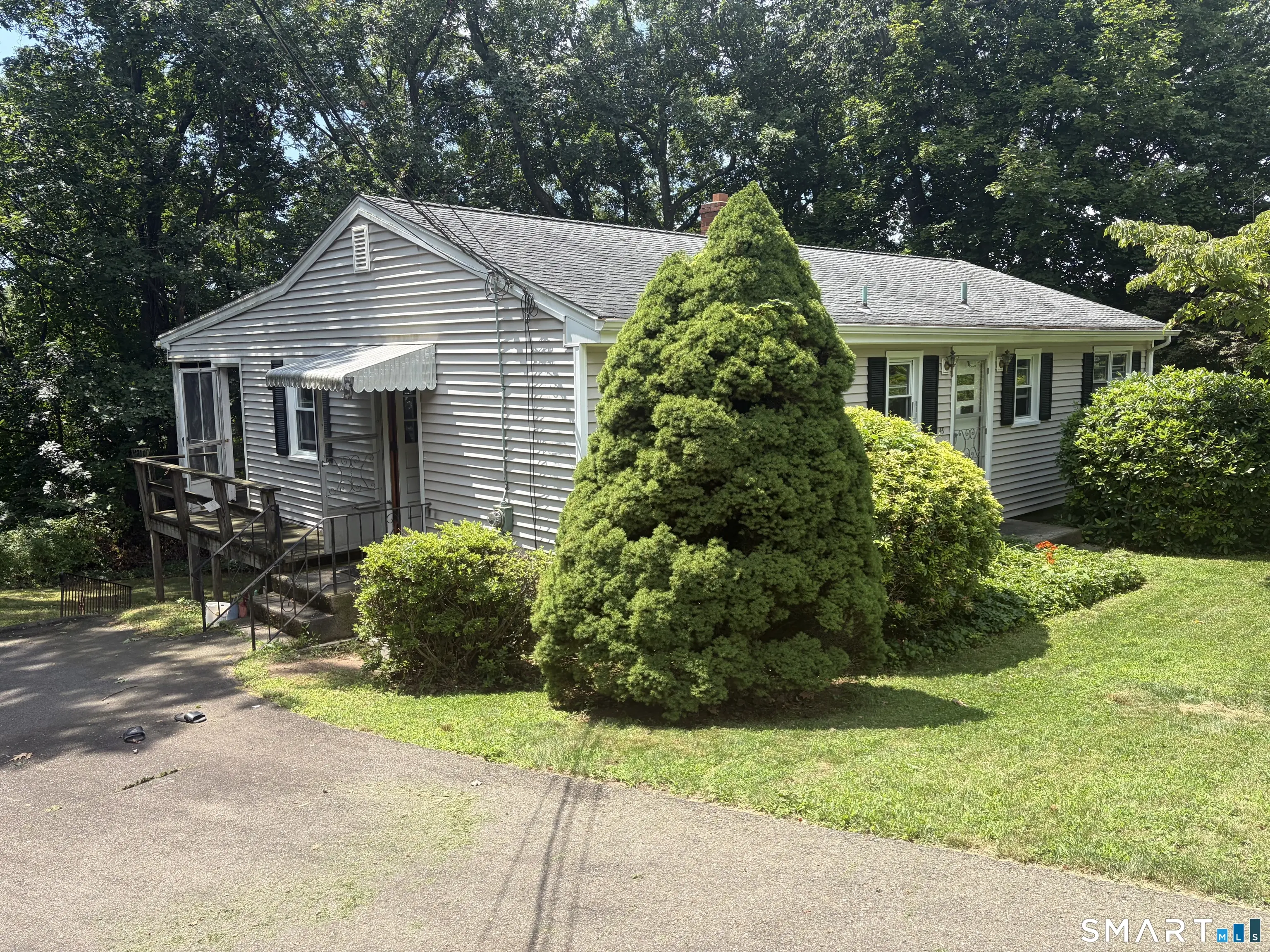 49 Rock Pasture Road, Branford