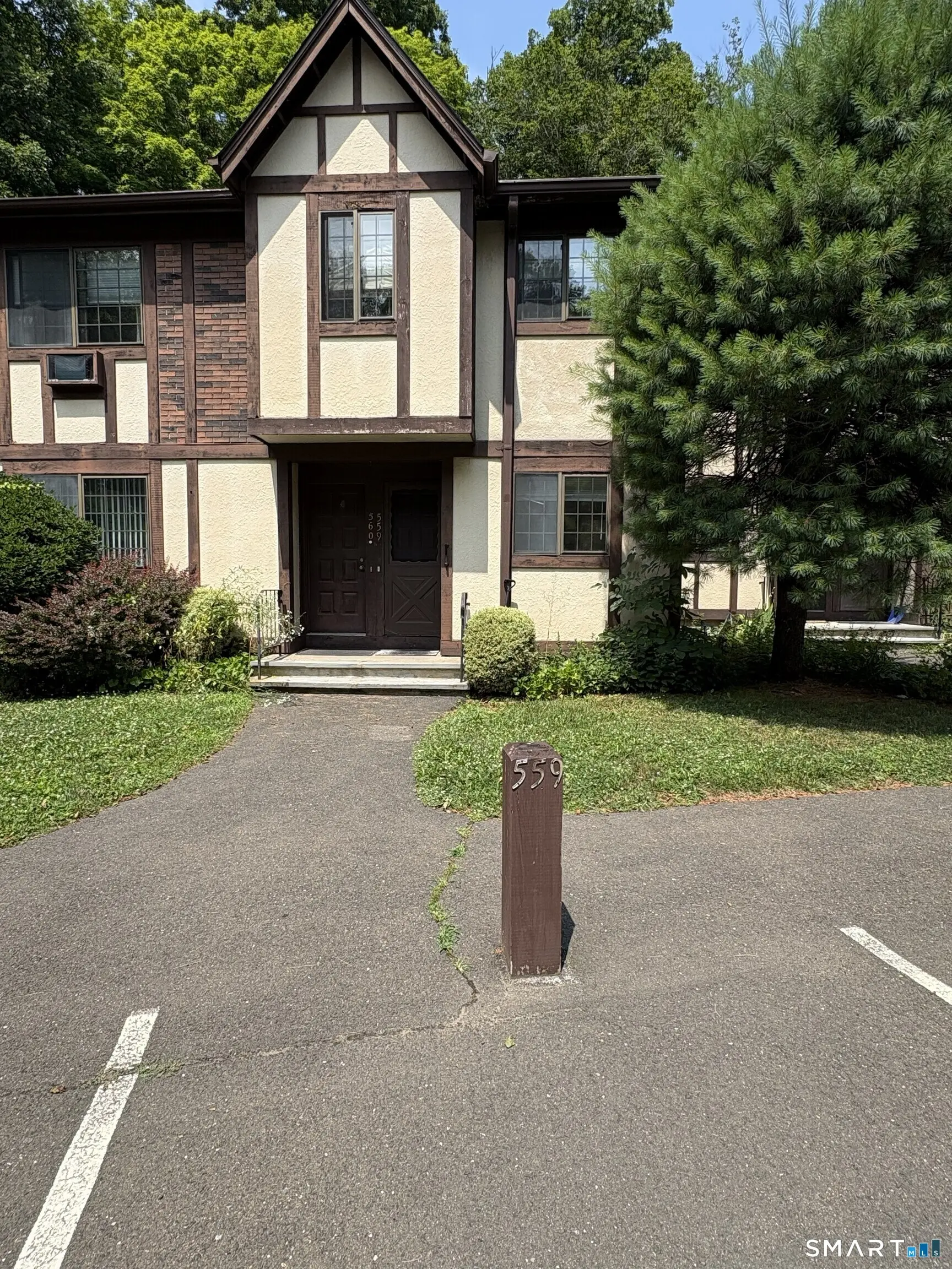 559 Swanson Crescent 559, Milford