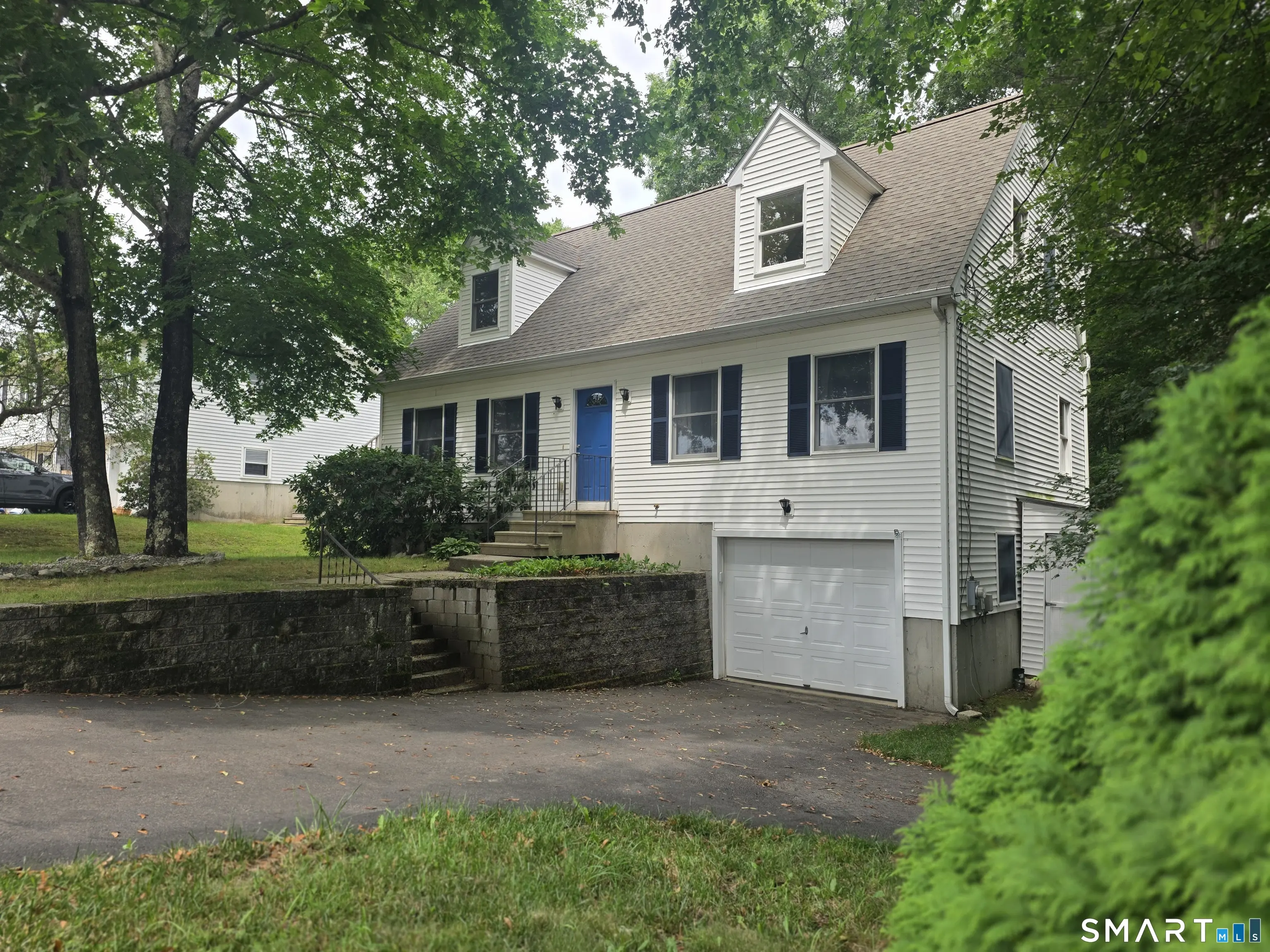 15 Elizabeth Drive, Stonington