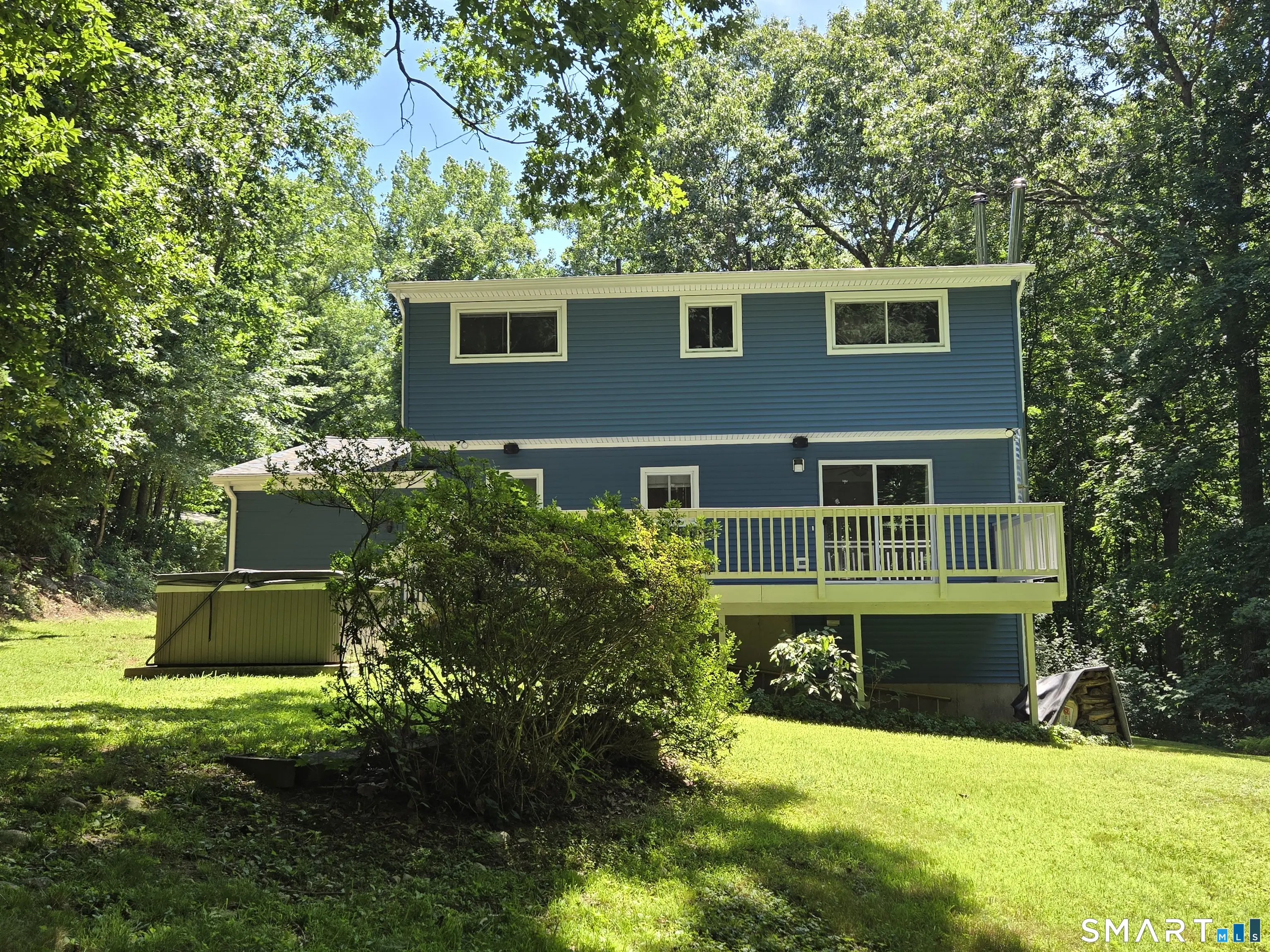 231 Crestwood Drive, Naugatuck
