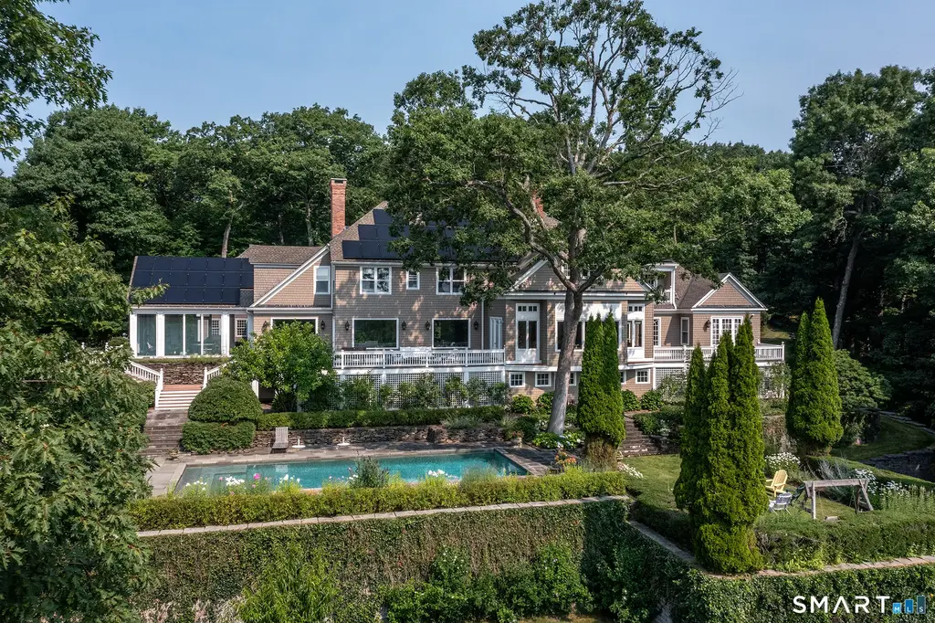 297 Painter Hill Road, Roxbury