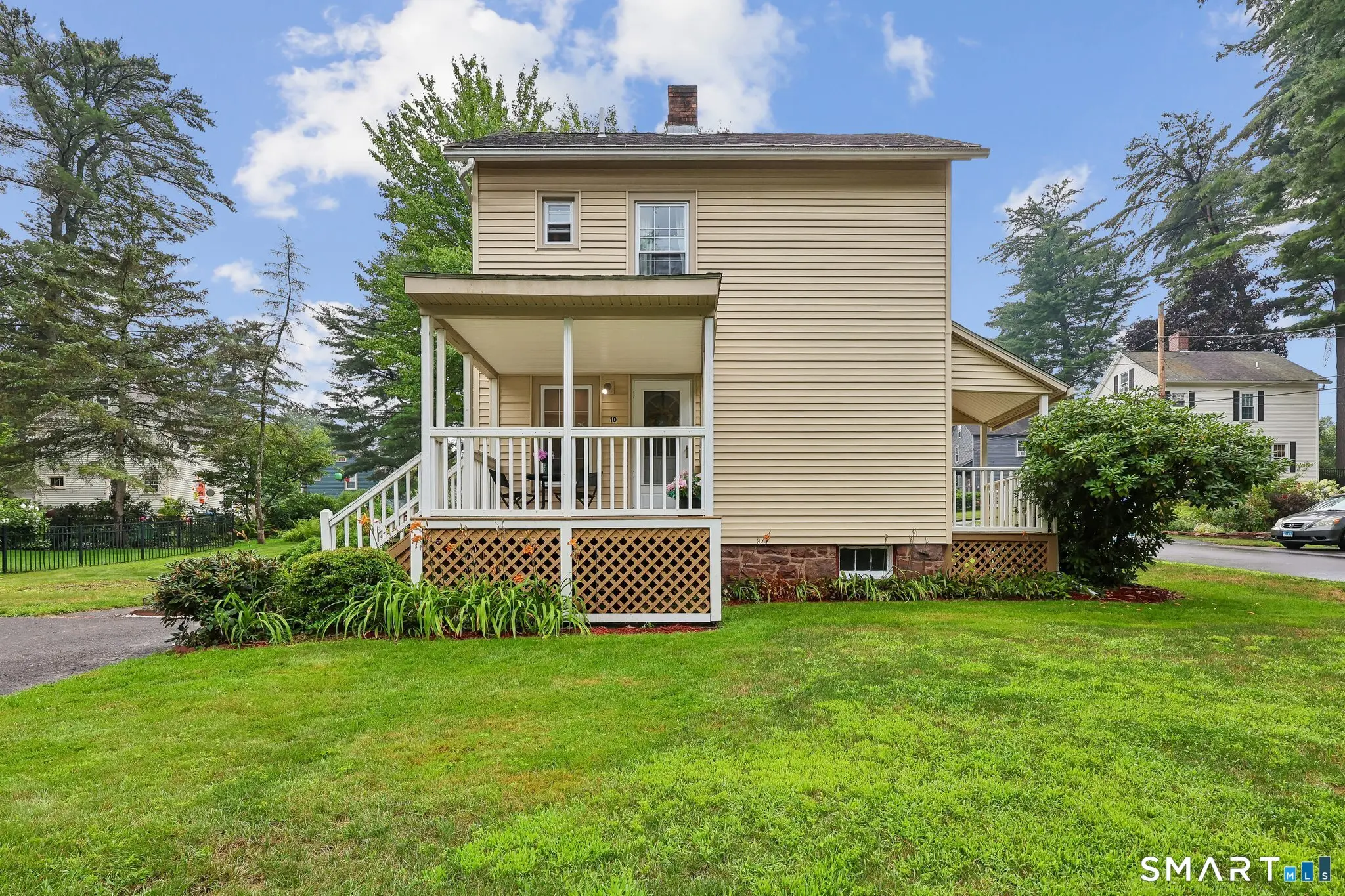 10 Middle Lane, Simsbury