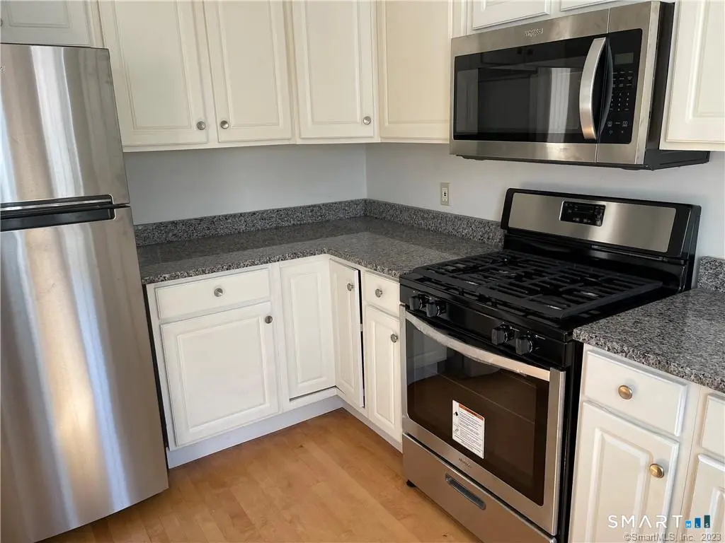 50 Mencel Circle C, Bridgeport
