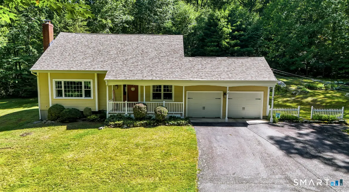 84 Christy Hill Road, Ledyard