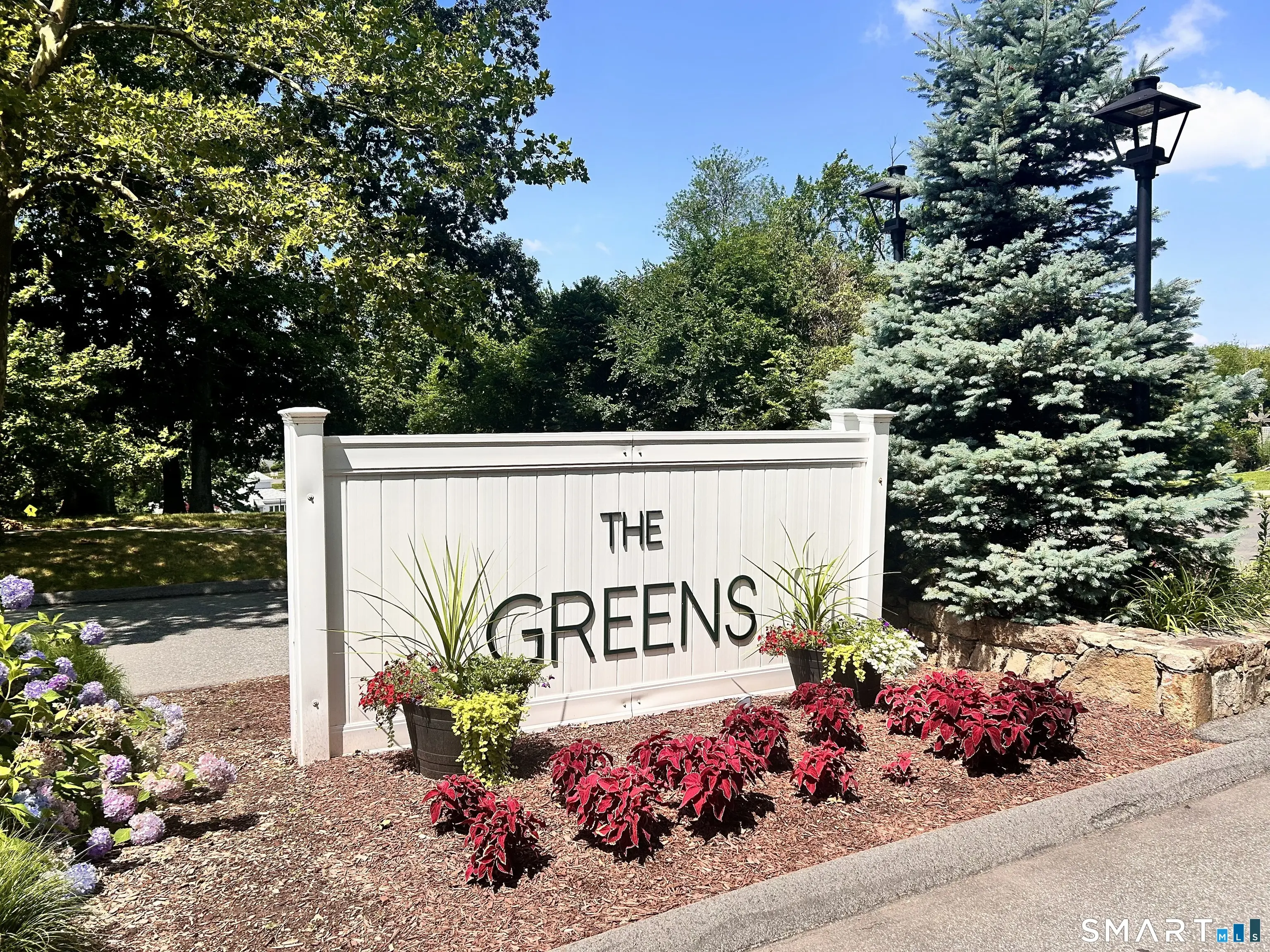 105 Peddlars Drive 105, Branford