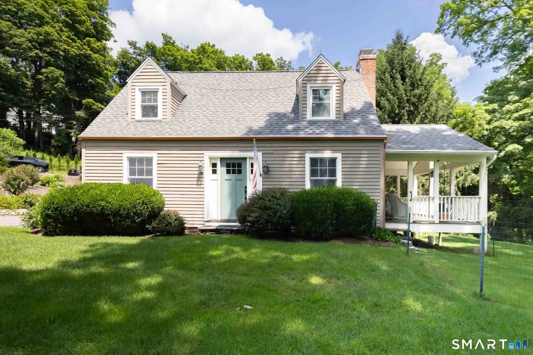 16 Barnes Hill Road, Burlington