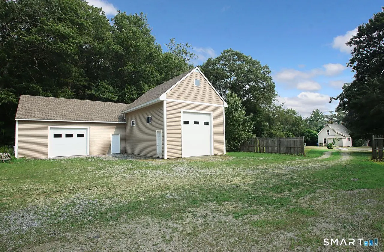 141 Duck Hole Road, Madison