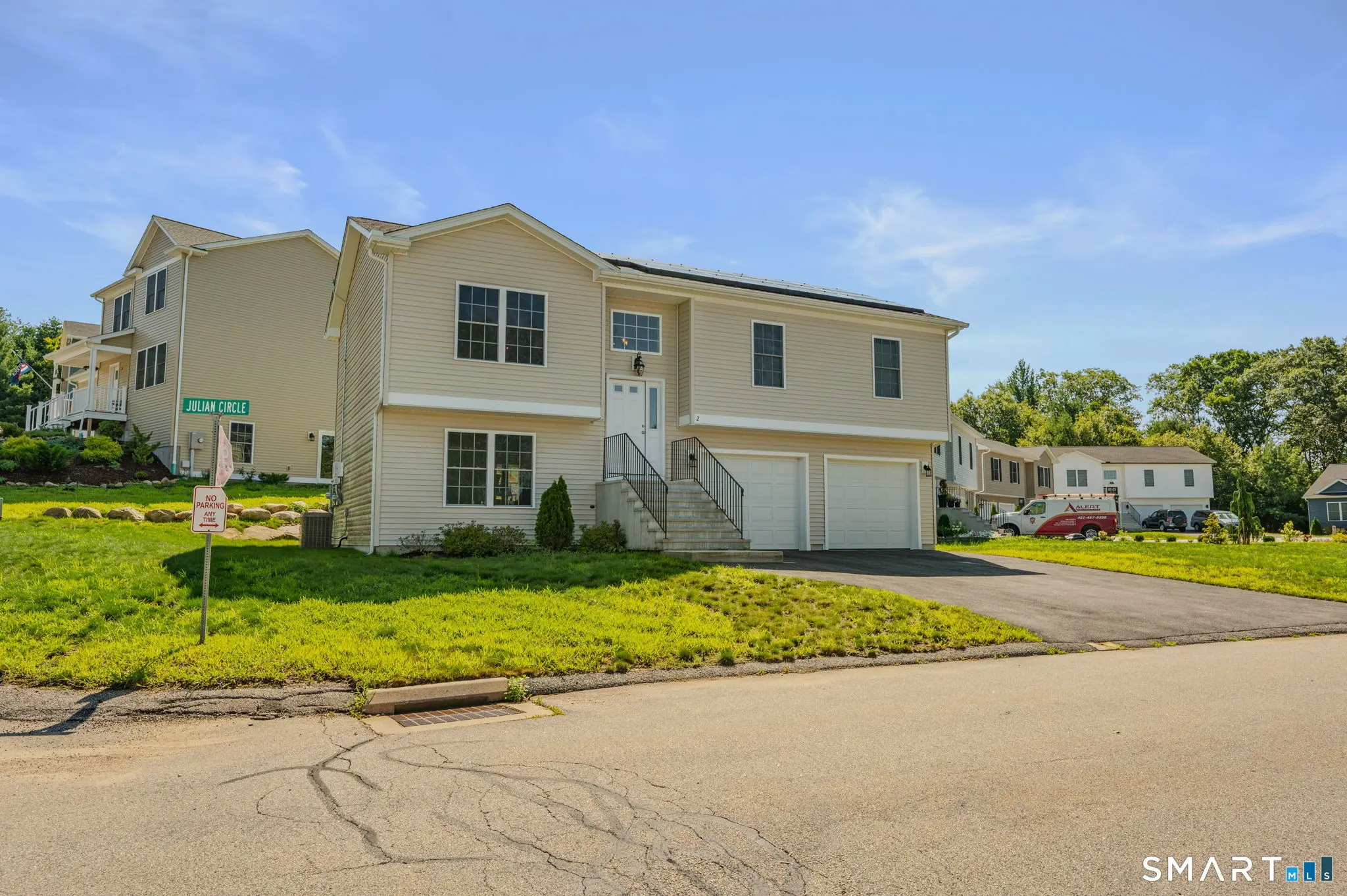 2 Julian Circle, Sterling