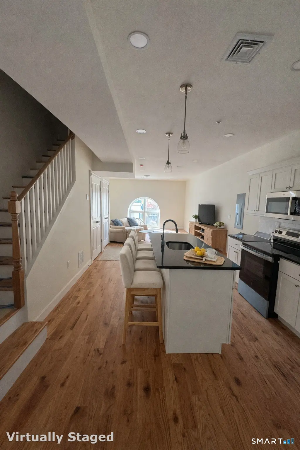 157 Green Street 2b, New London