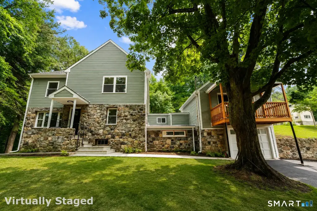 28 Spruce Mountain Road, Danbury